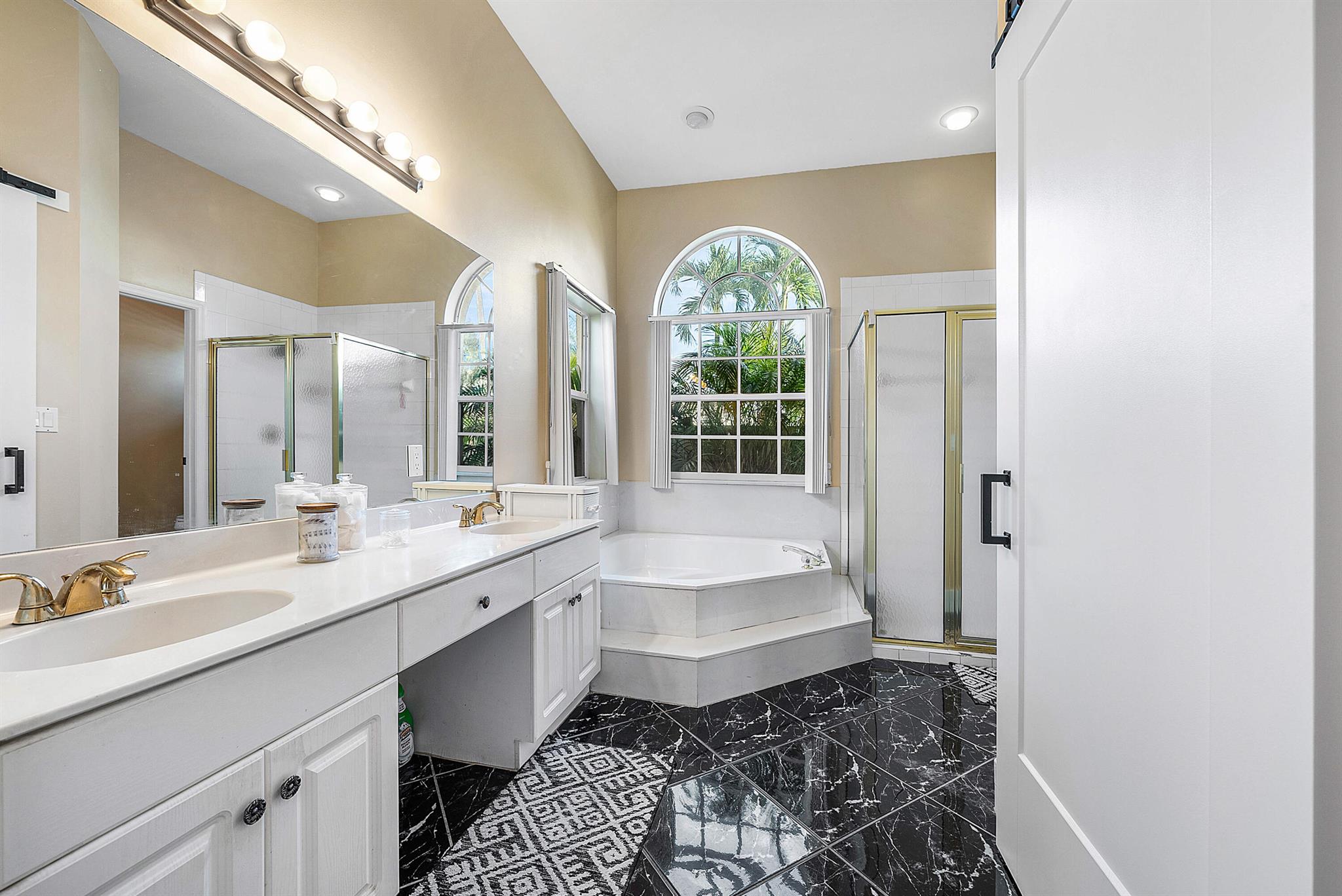 BOCA WINDS PAR D-2 - Residential