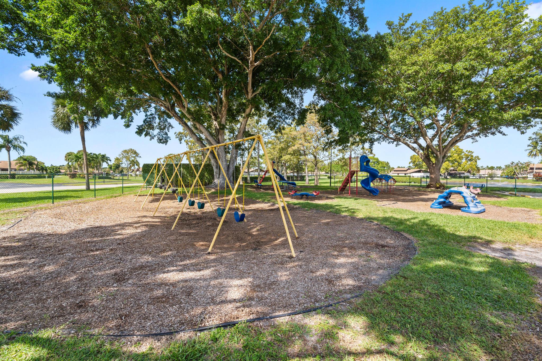 BOCA GARDENS - Residential