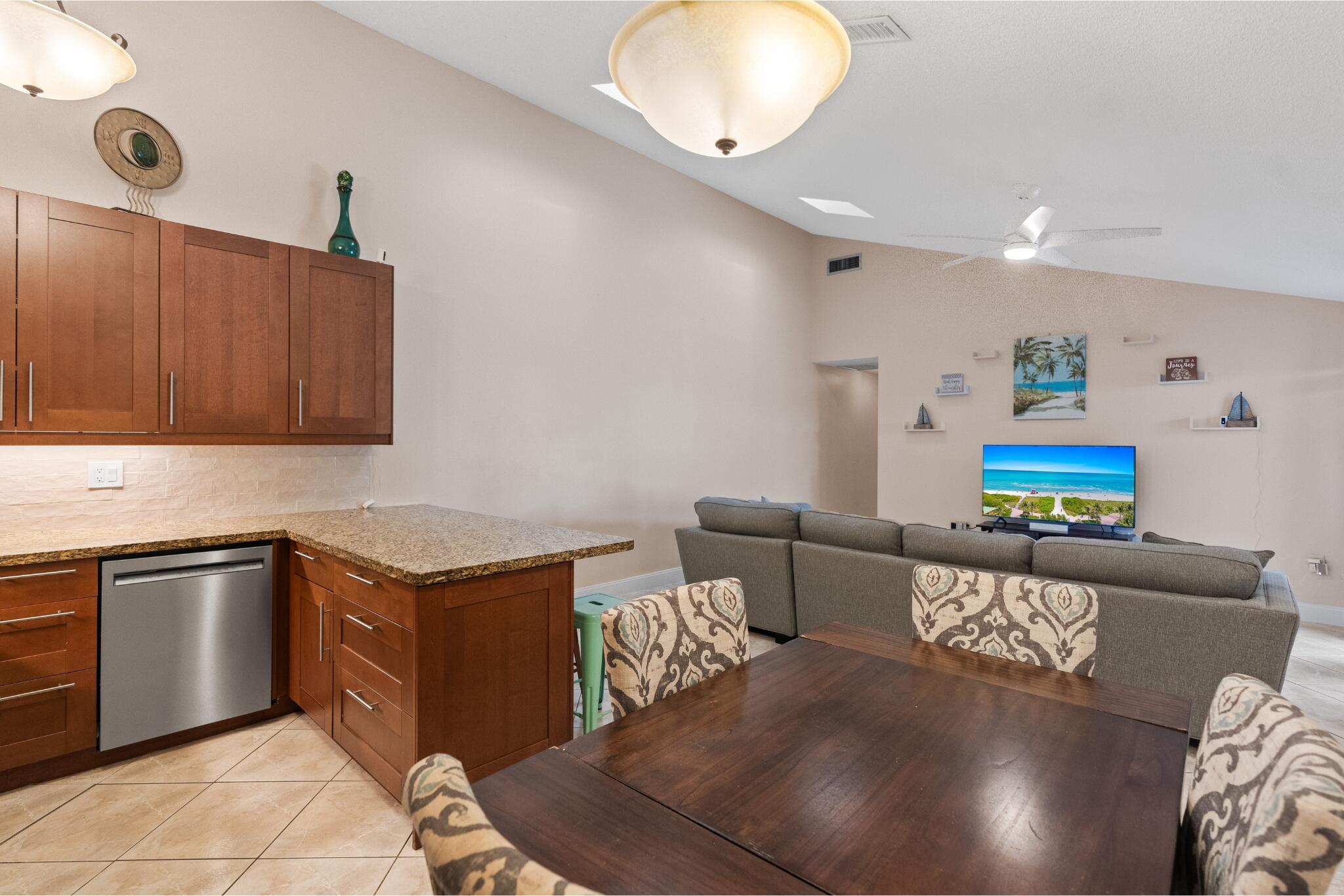 BOCA GARDENS - Residential