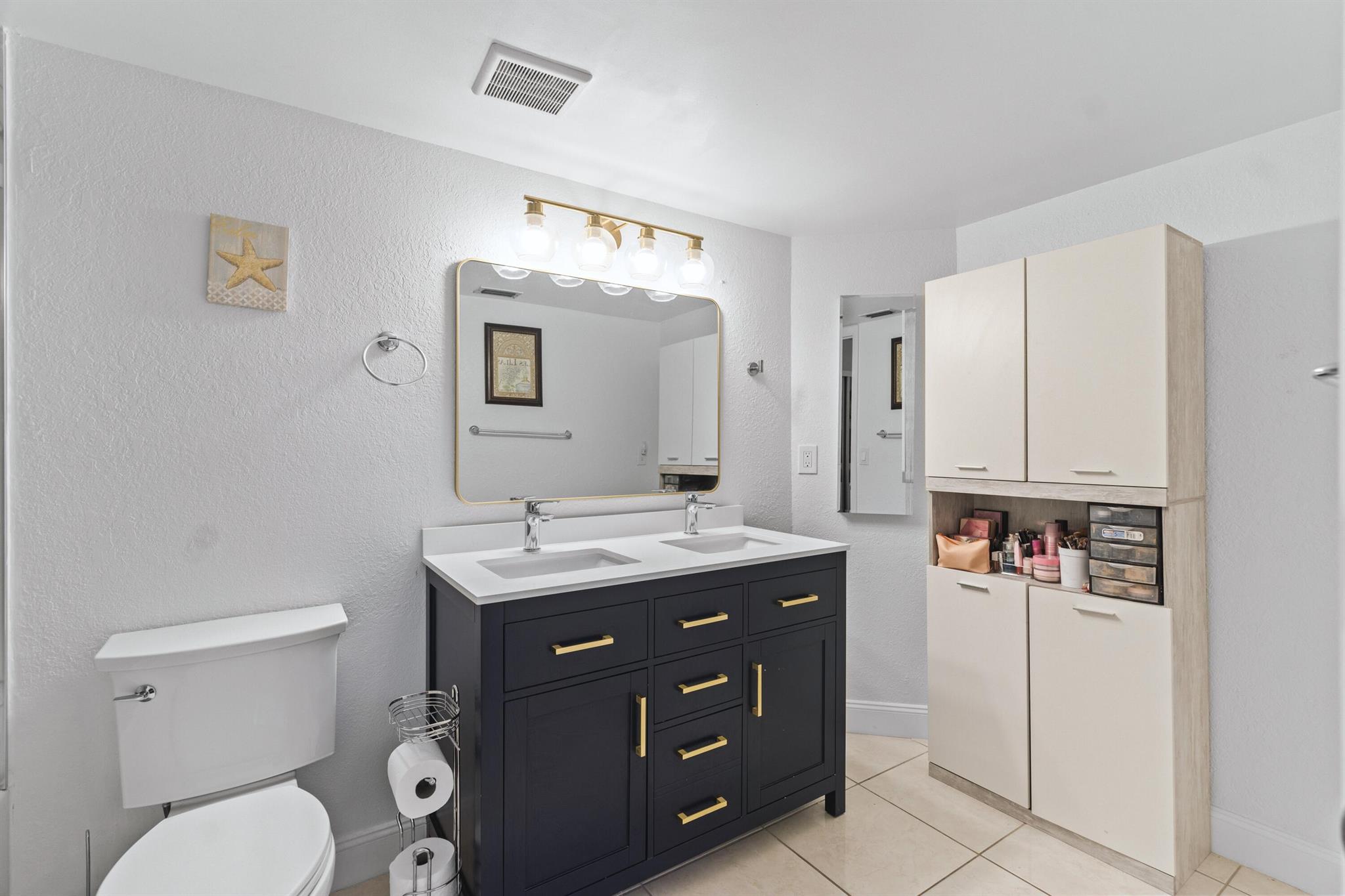 BOCA GARDENS - Residential