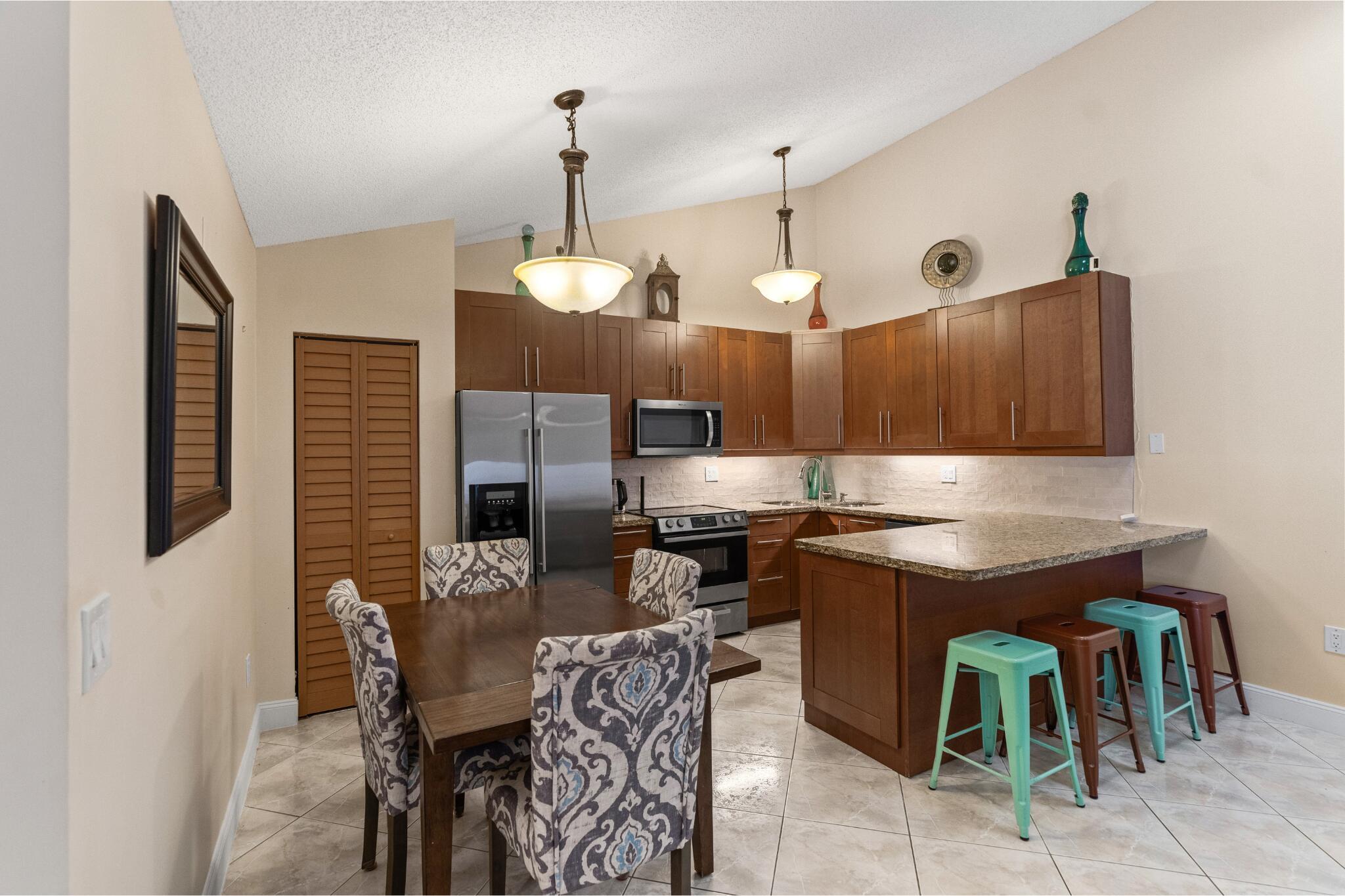 BOCA GARDENS - Residential