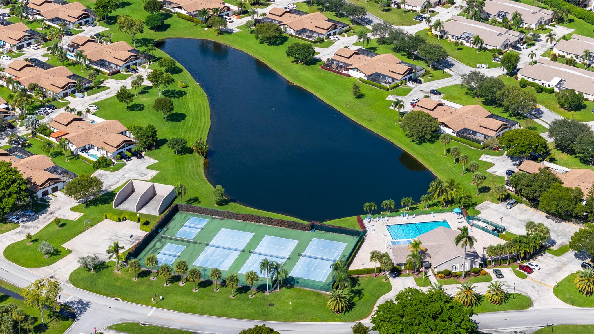 BOCA GARDENS - Residential