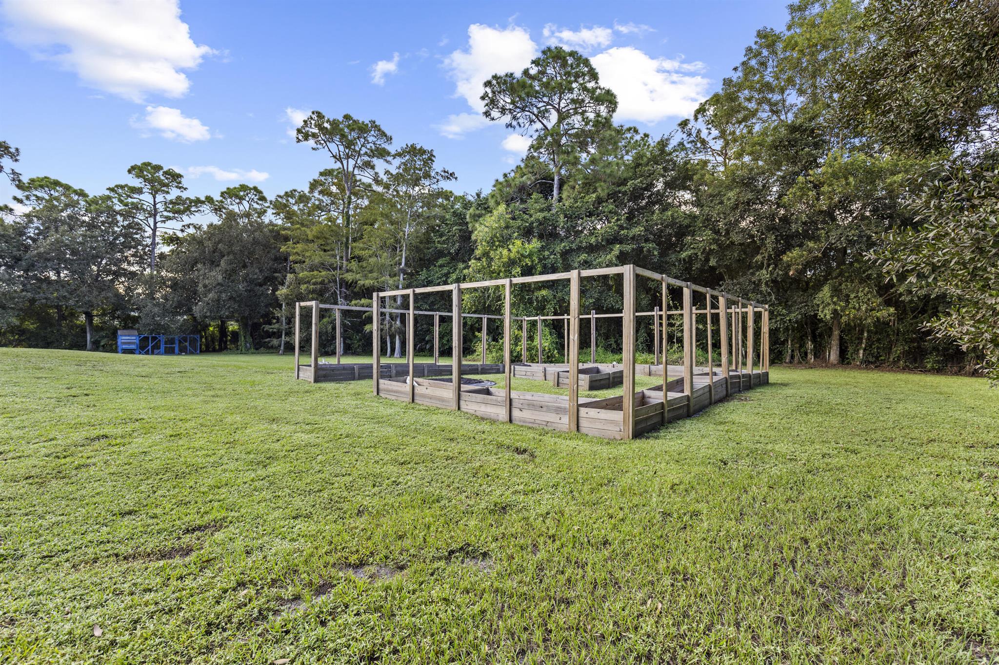 LOXAHATCHEE GROVES - Residential