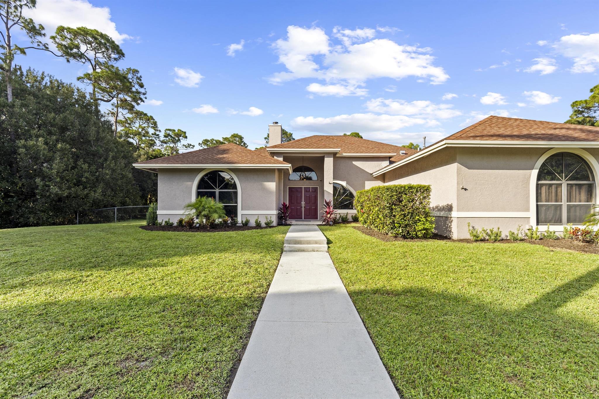 LOXAHATCHEE GROVES - Residential