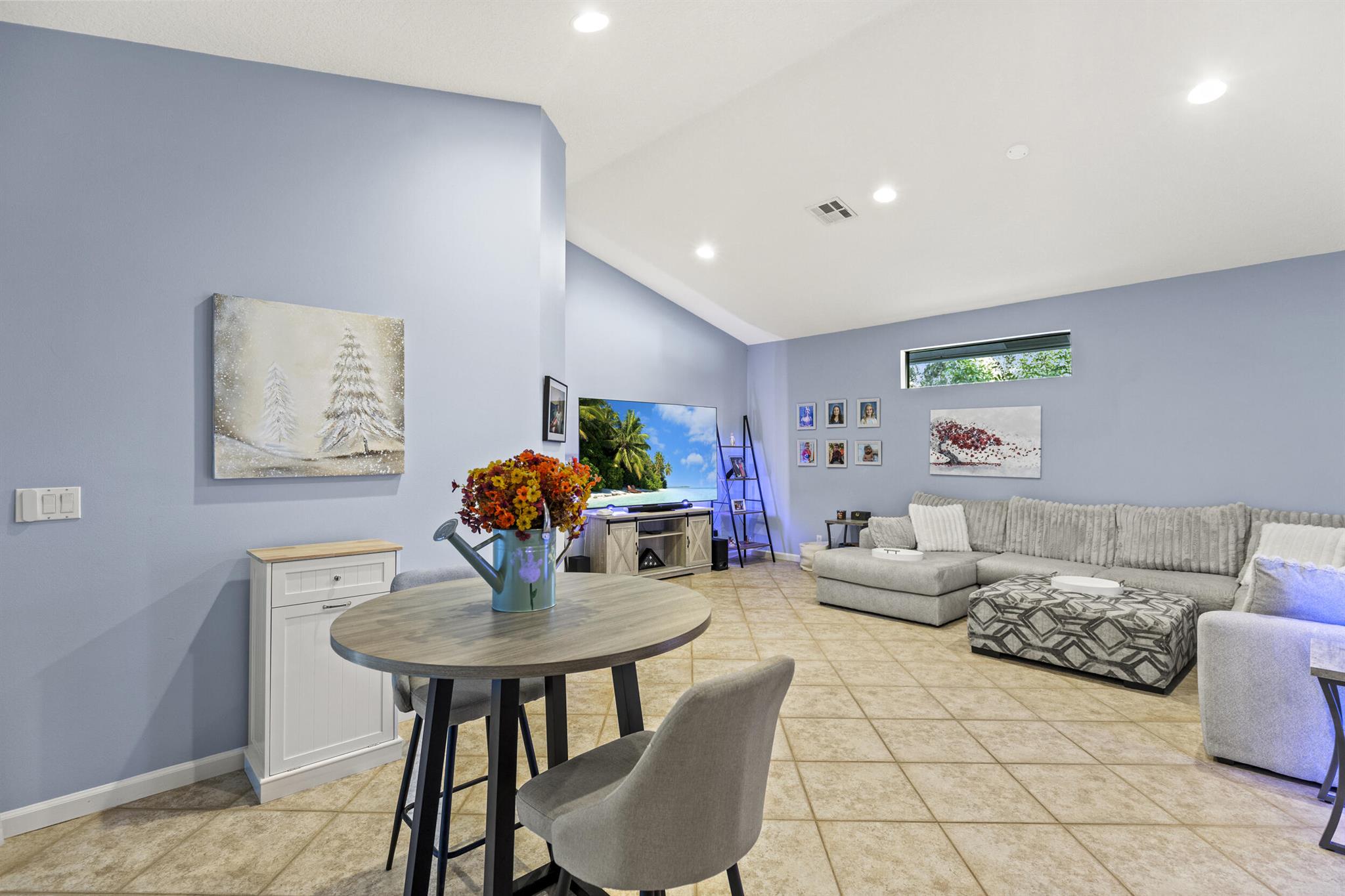 LOXAHATCHEE GROVES - Residential