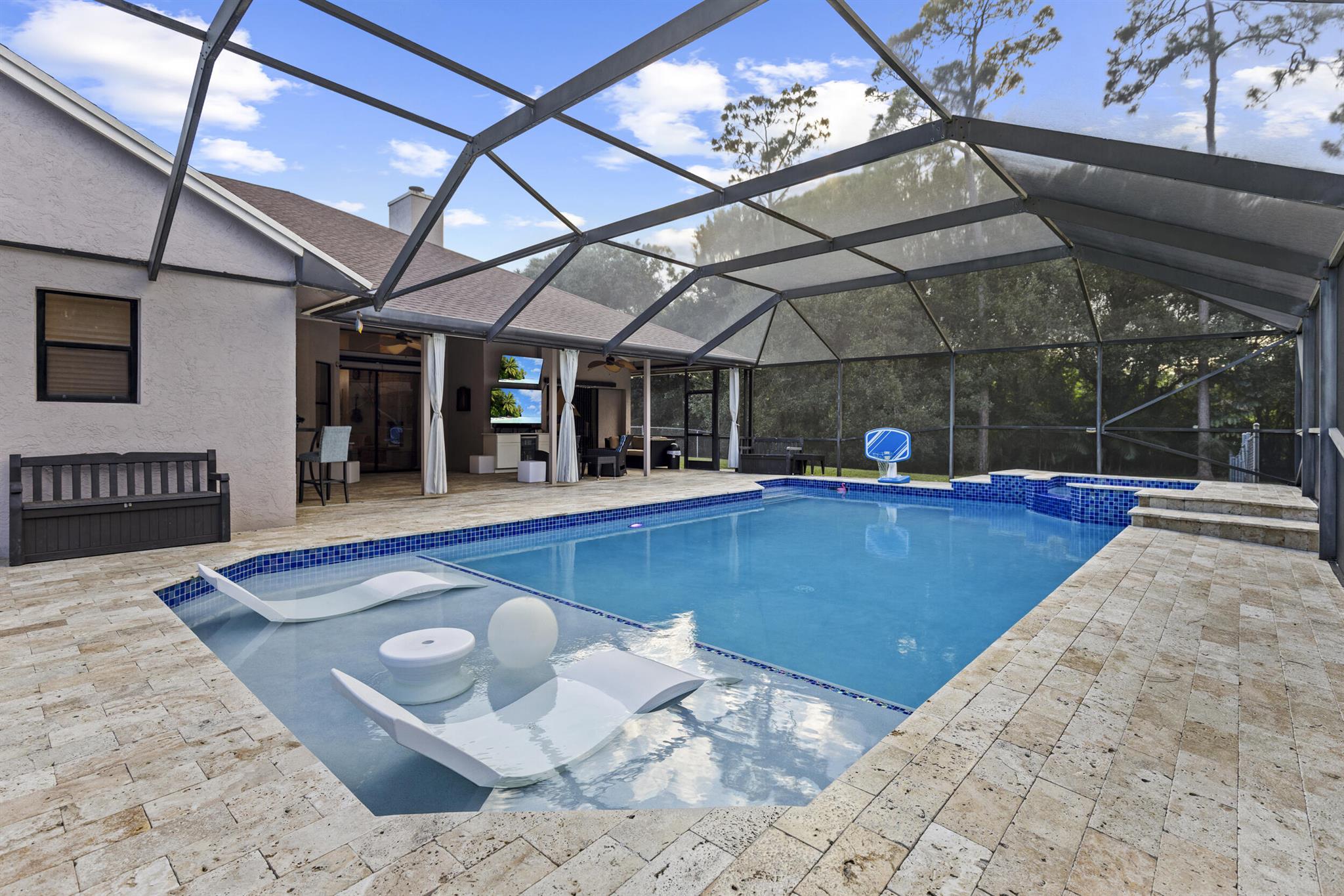 LOXAHATCHEE GROVES - Residential