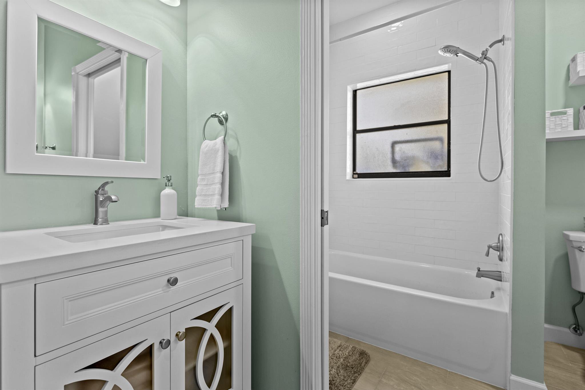 LOXAHATCHEE GROVES - Residential