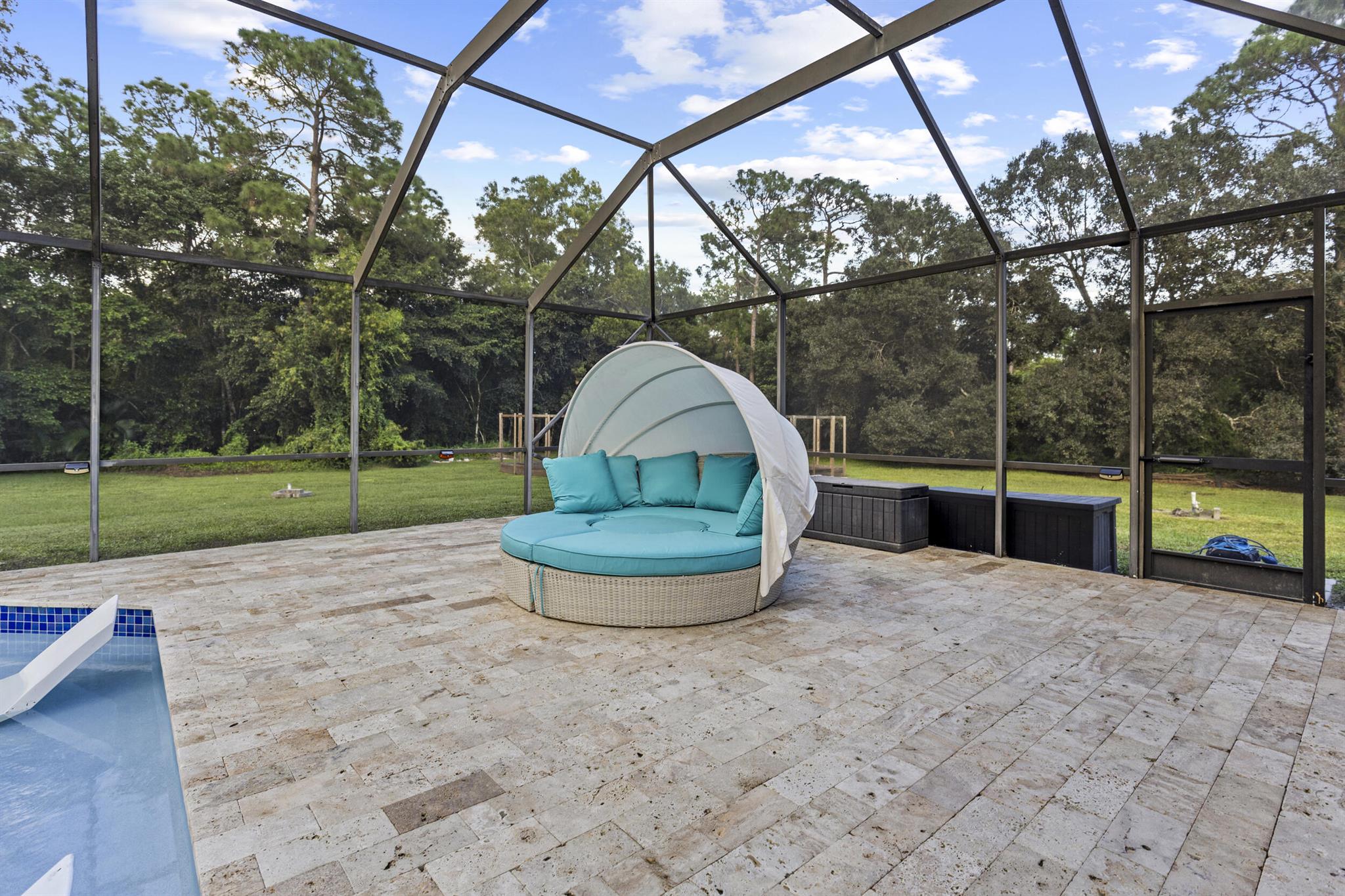 LOXAHATCHEE GROVES - Residential