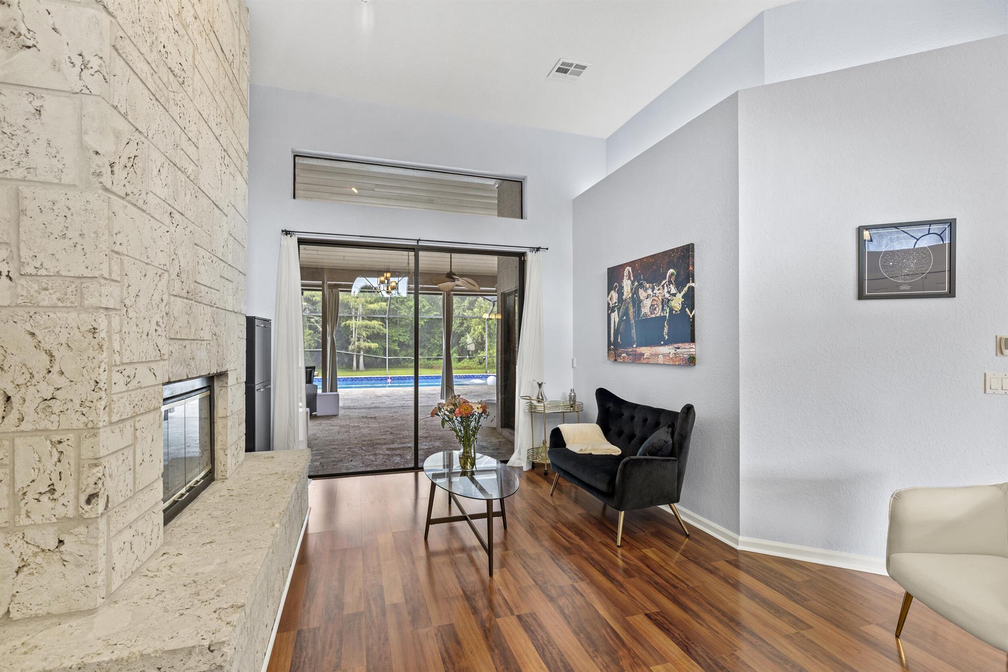 LOXAHATCHEE GROVES - Residential