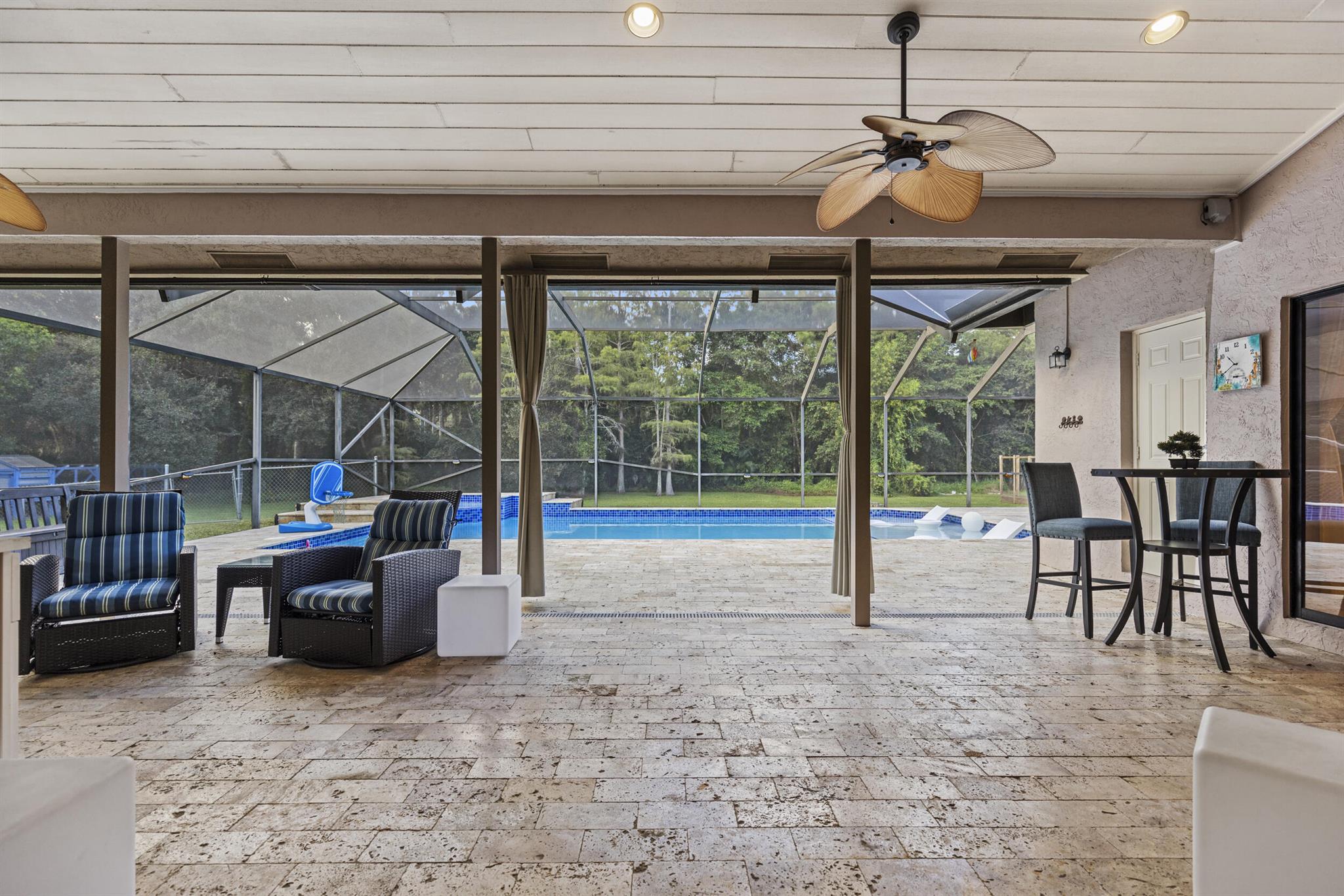 LOXAHATCHEE GROVES - Residential