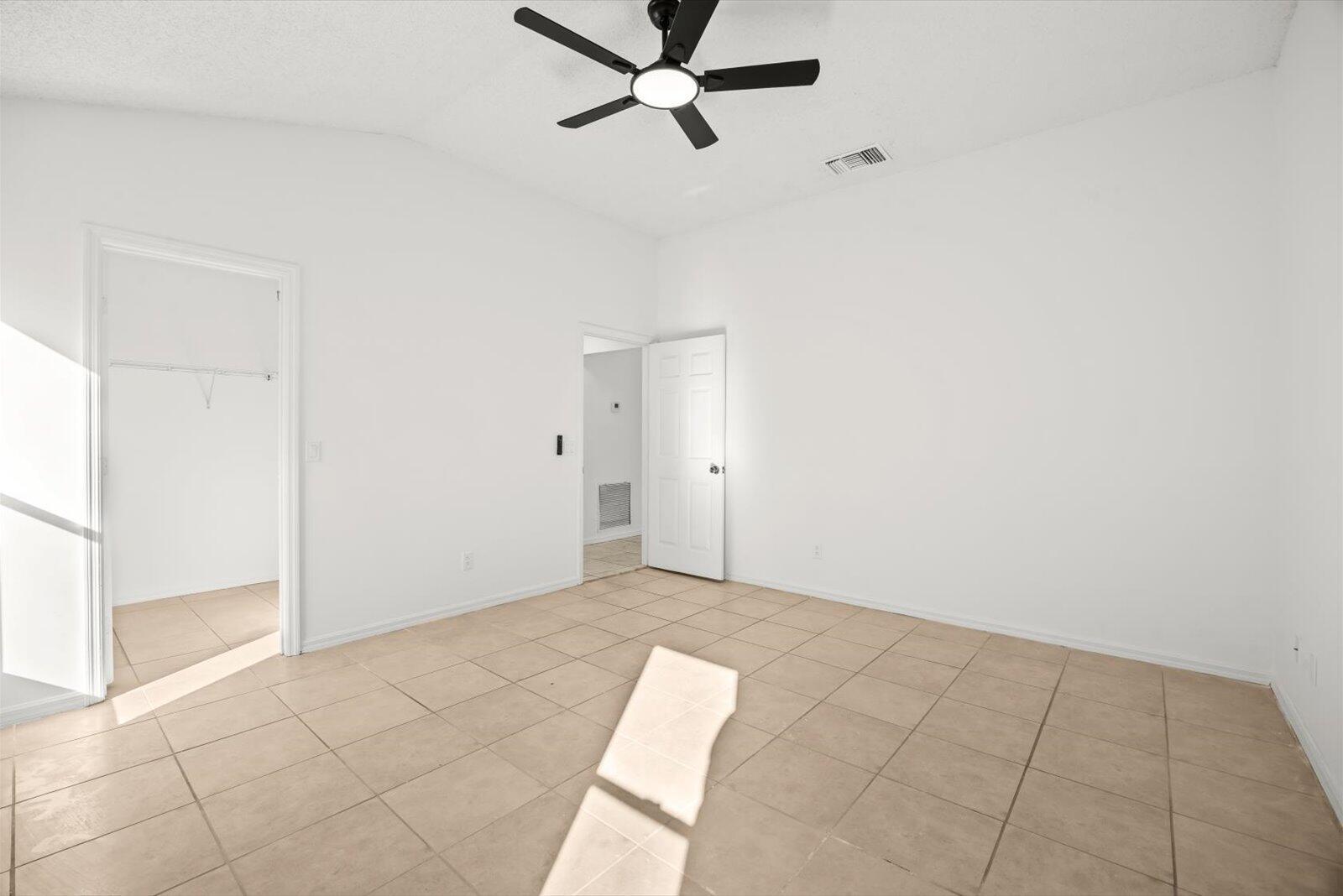 PORT ST LUCIE SECTION 33 - Residential