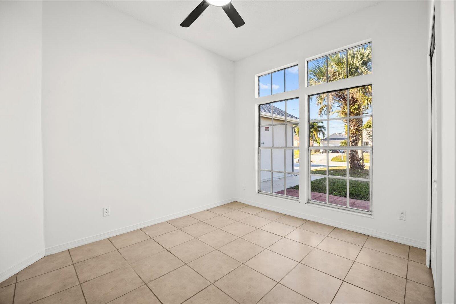 PORT ST LUCIE SECTION 33 - Residential