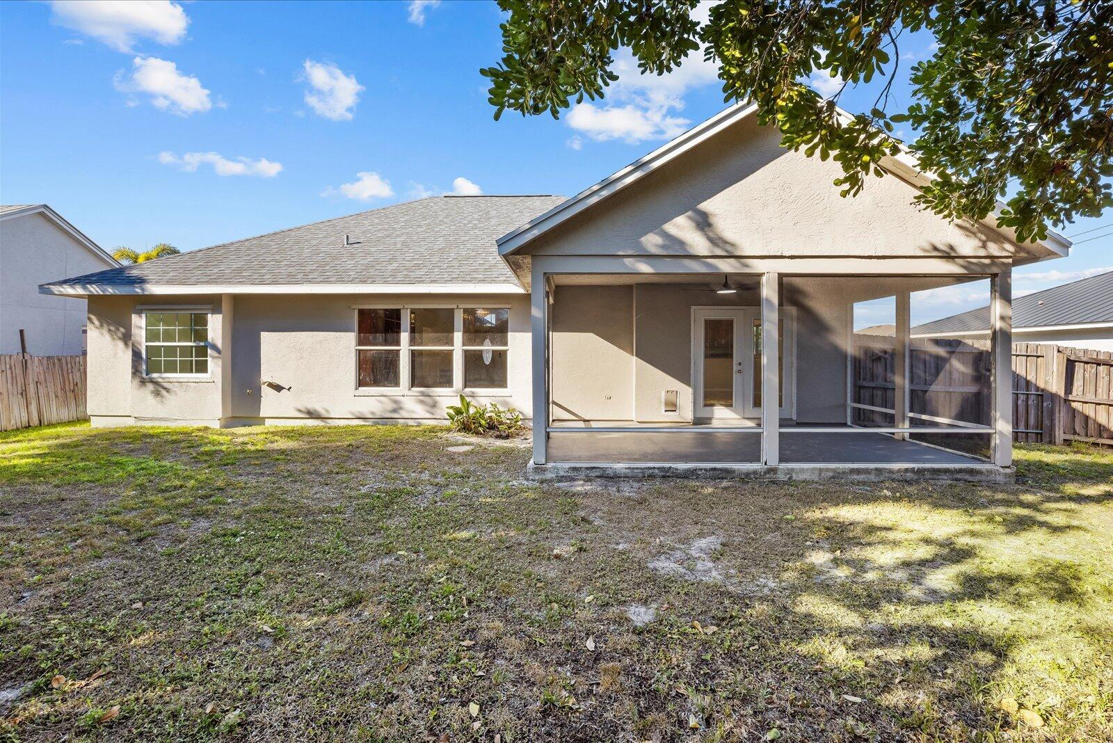 PORT ST LUCIE SECTION 33 - Residential