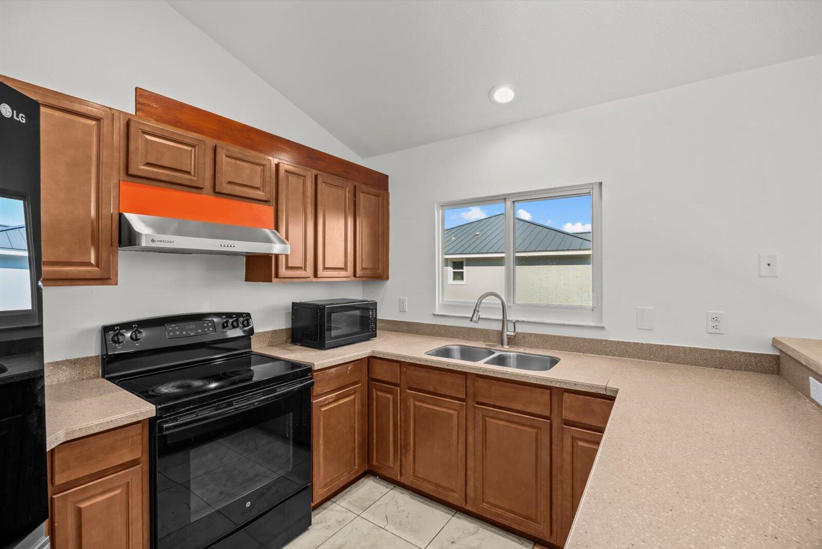 PORT ST LUCIE SECTION 33 - Residential