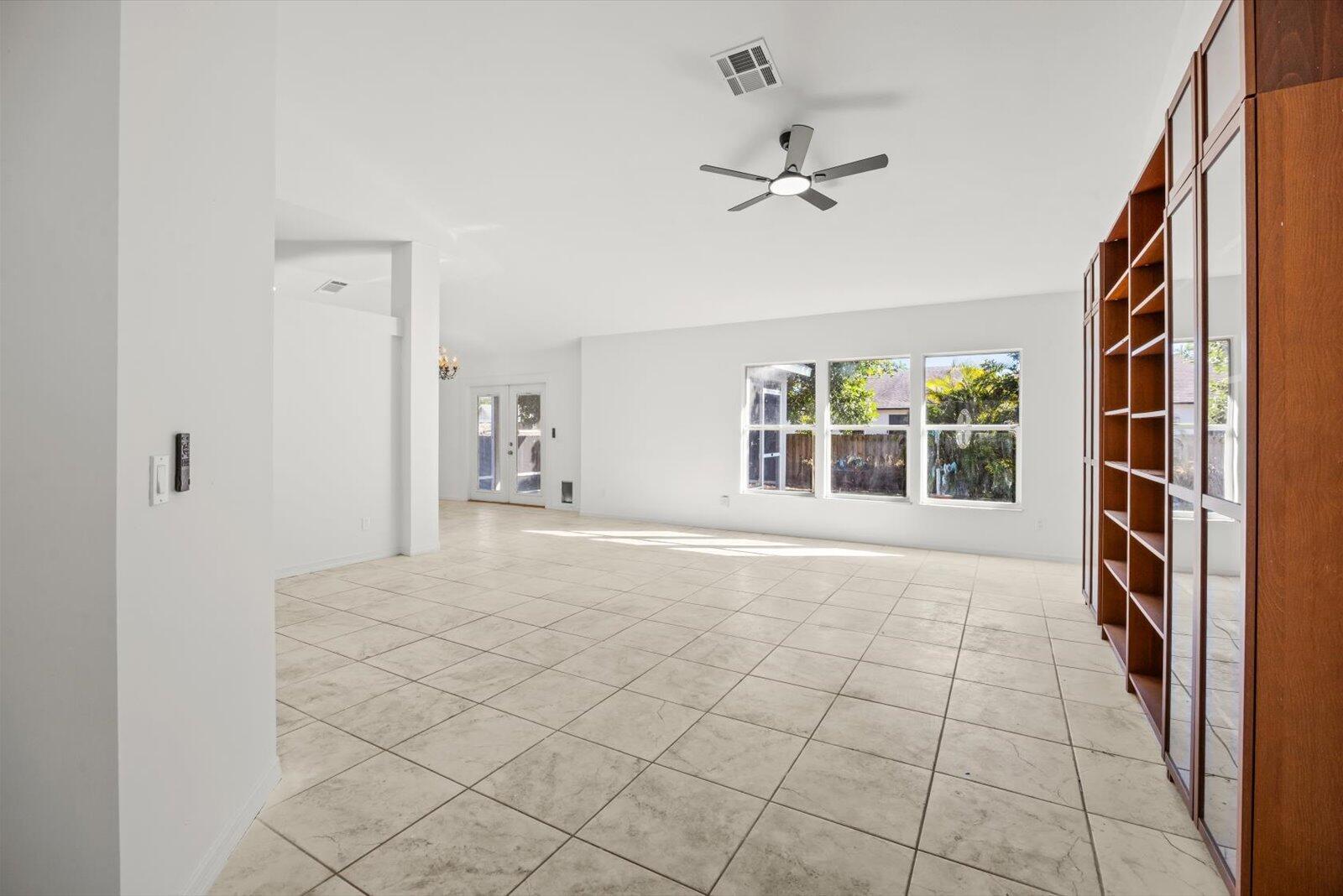 PORT ST LUCIE SECTION 33 - Residential