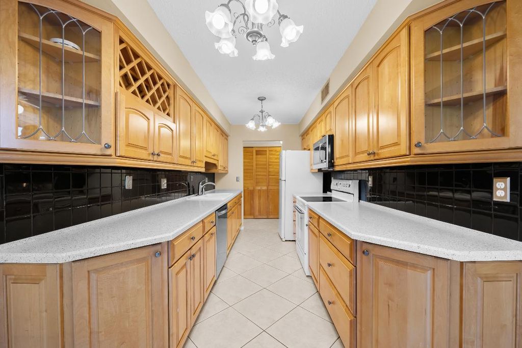 Photo of 800 Jeffery Street #103, Boca Raton, FL 33487 (MLS # R11158990)