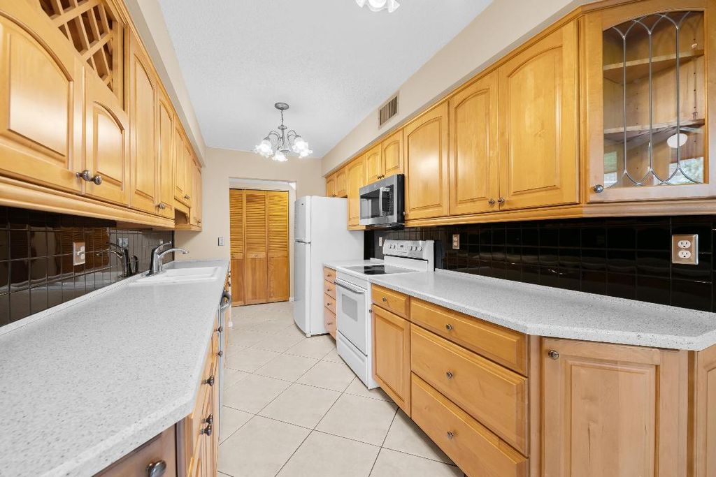 Photo of 800 Jeffery Street #103, Boca Raton, FL 33487 (MLS # R11158990)