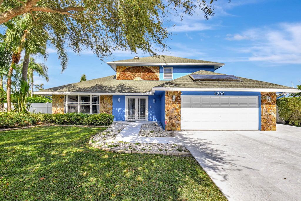 Photo of 4299 Fox Trace, Boynton Beach, FL 33436 (MLS # R11056417)