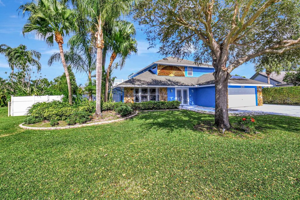 Photo of 4299 Fox Trace, Boynton Beach, FL 33436 (MLS # R11056417)