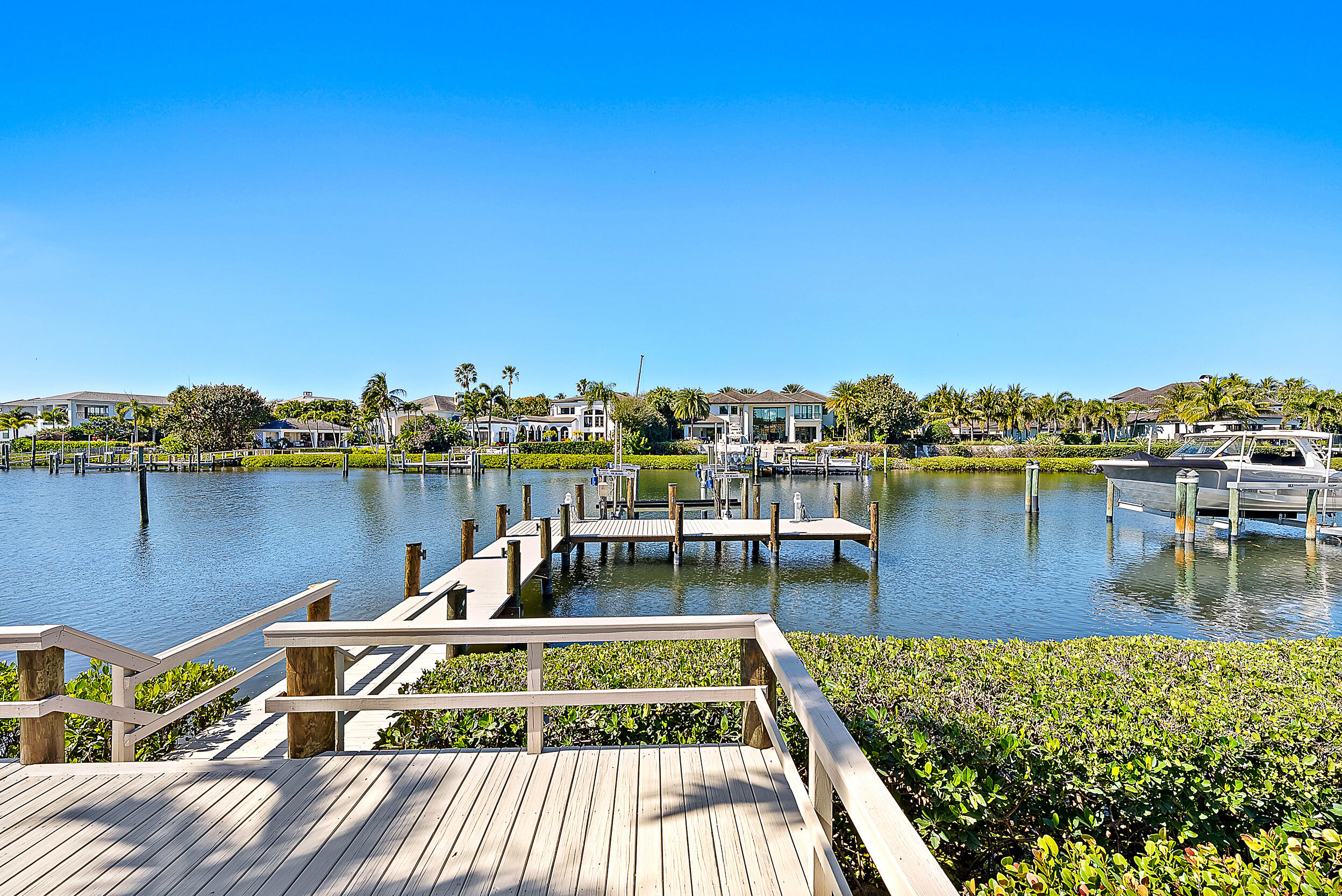 Admirals Cove - Residential