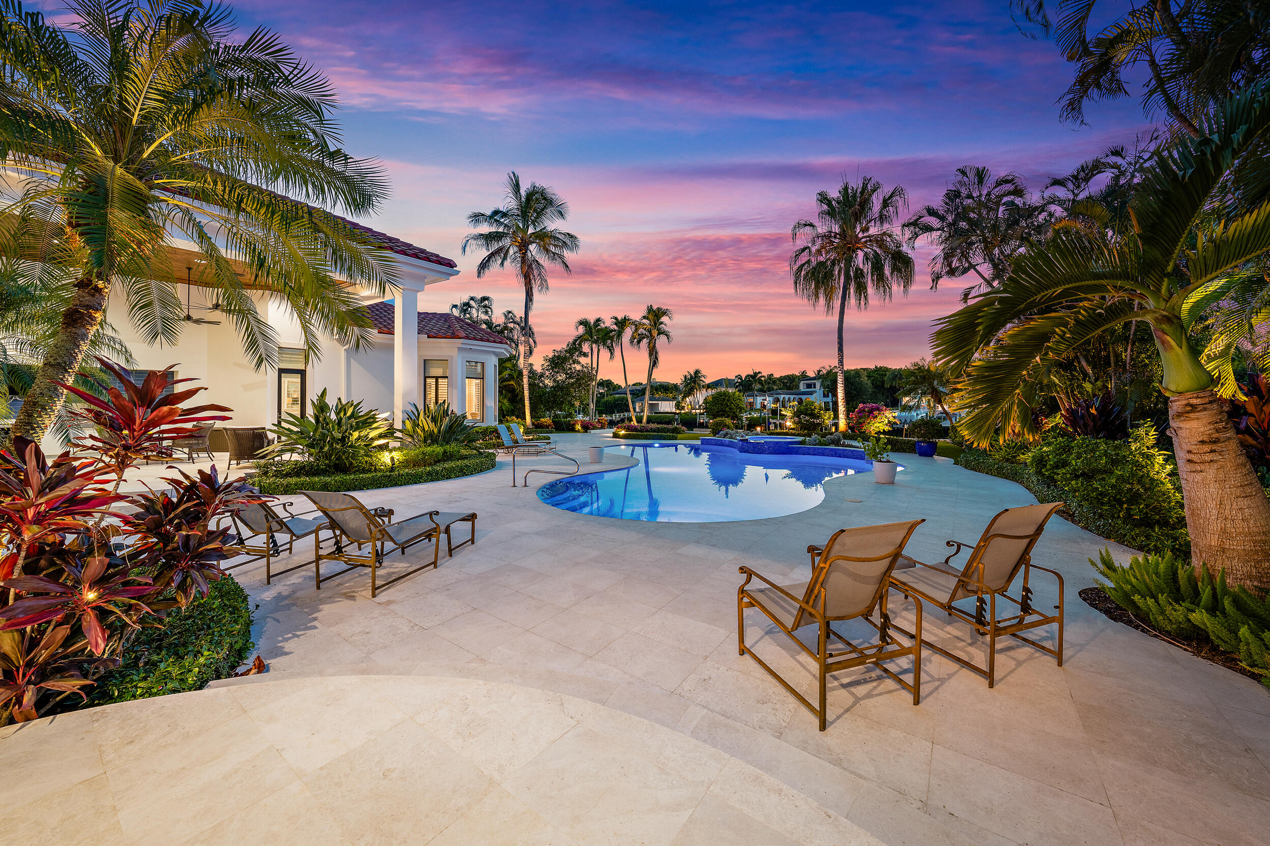 466 Mariner Drive
