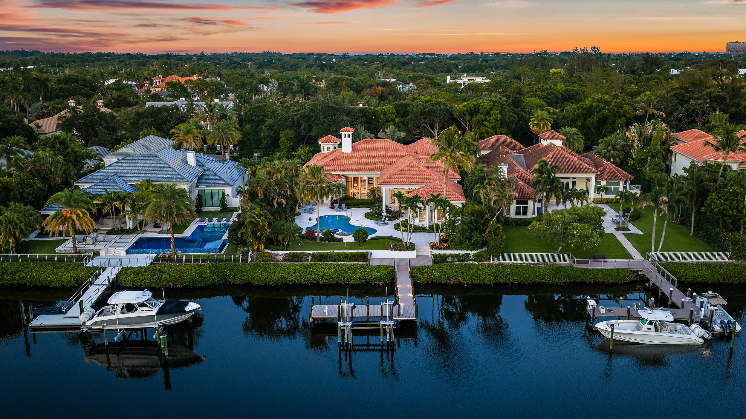 466 Mariner Drive