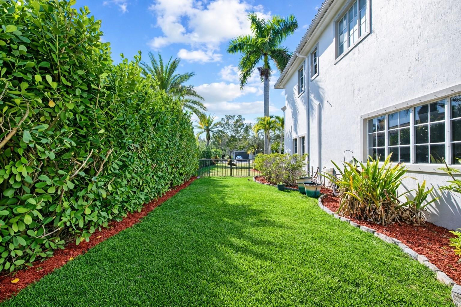 Heron Bay Northeast 173-9 - Residential