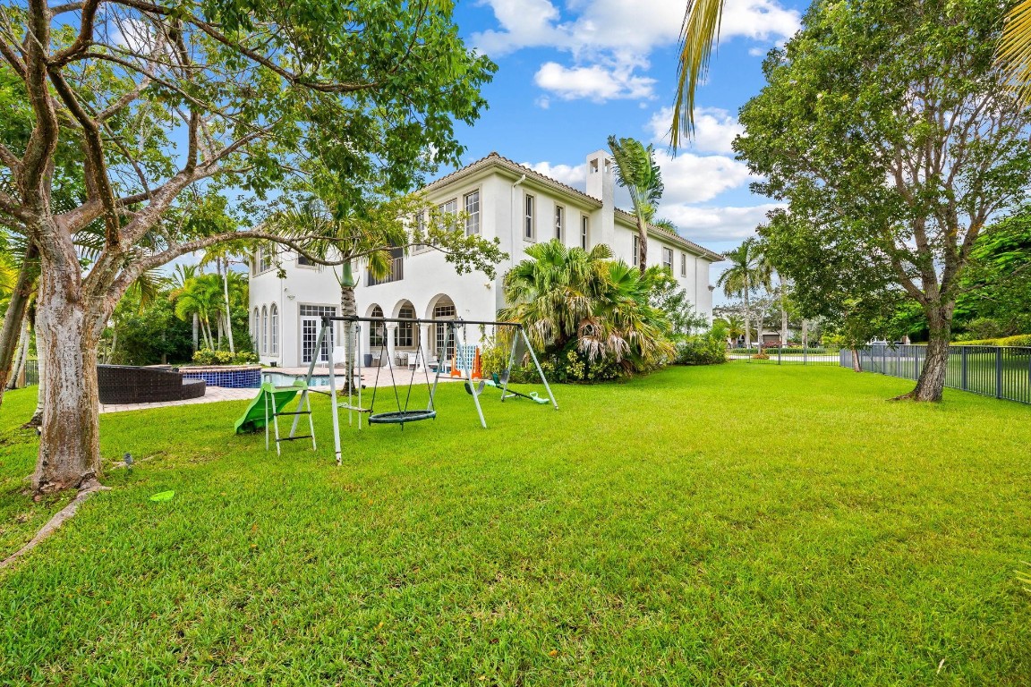 Heron Bay Northeast 173-9 - Residential