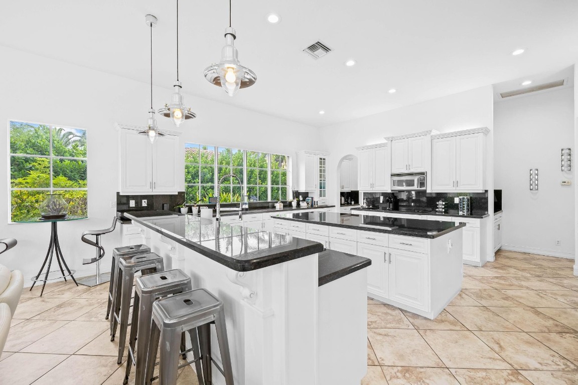 Heron Bay Northeast 173-9 - Residential