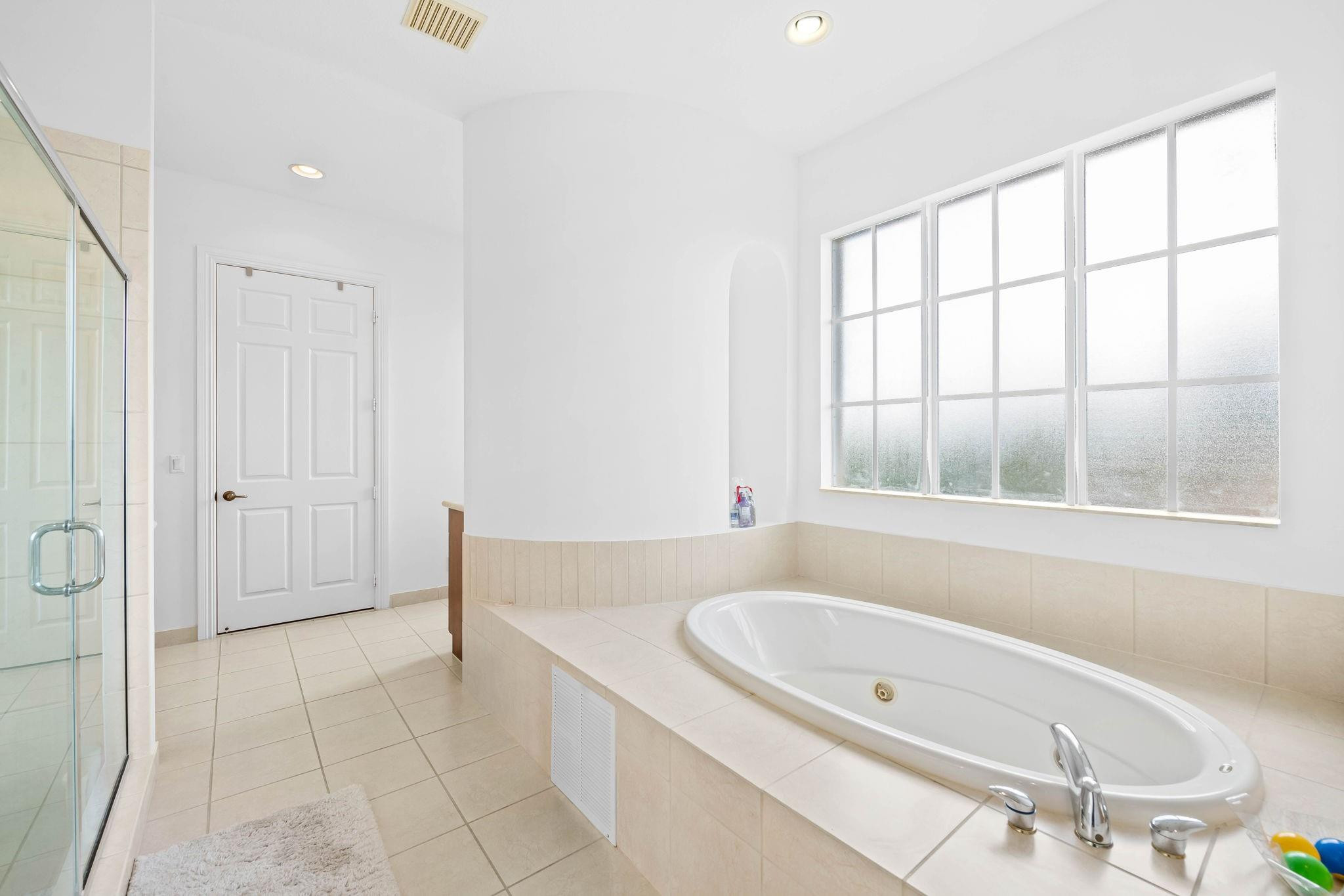 Heron Bay Northeast 173-9 - Residential