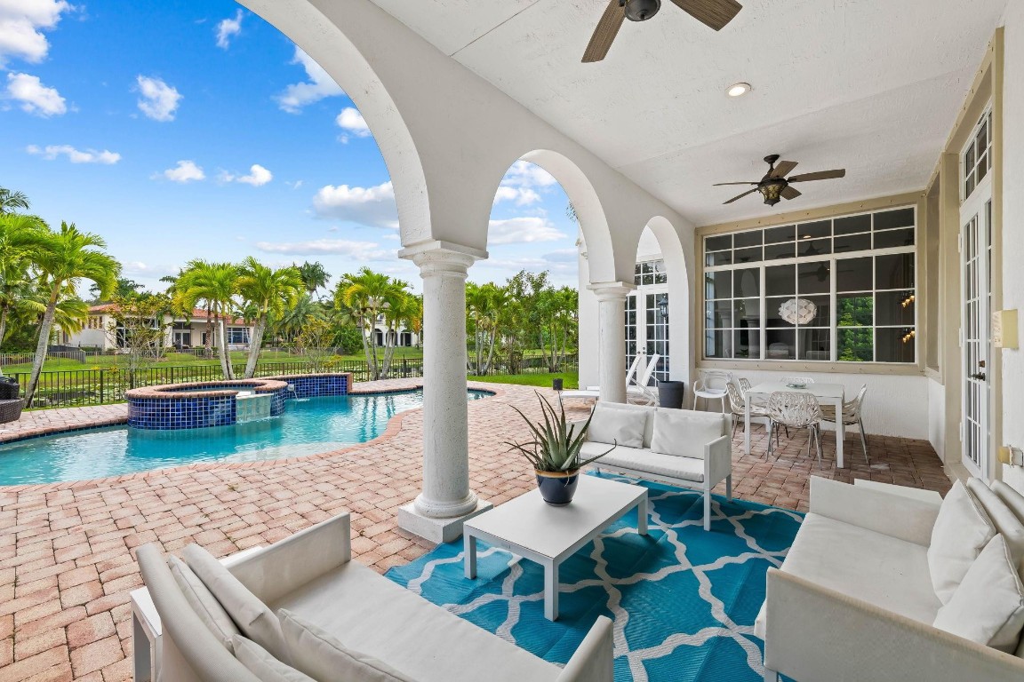 Heron Bay Northeast 173-9 - Residential