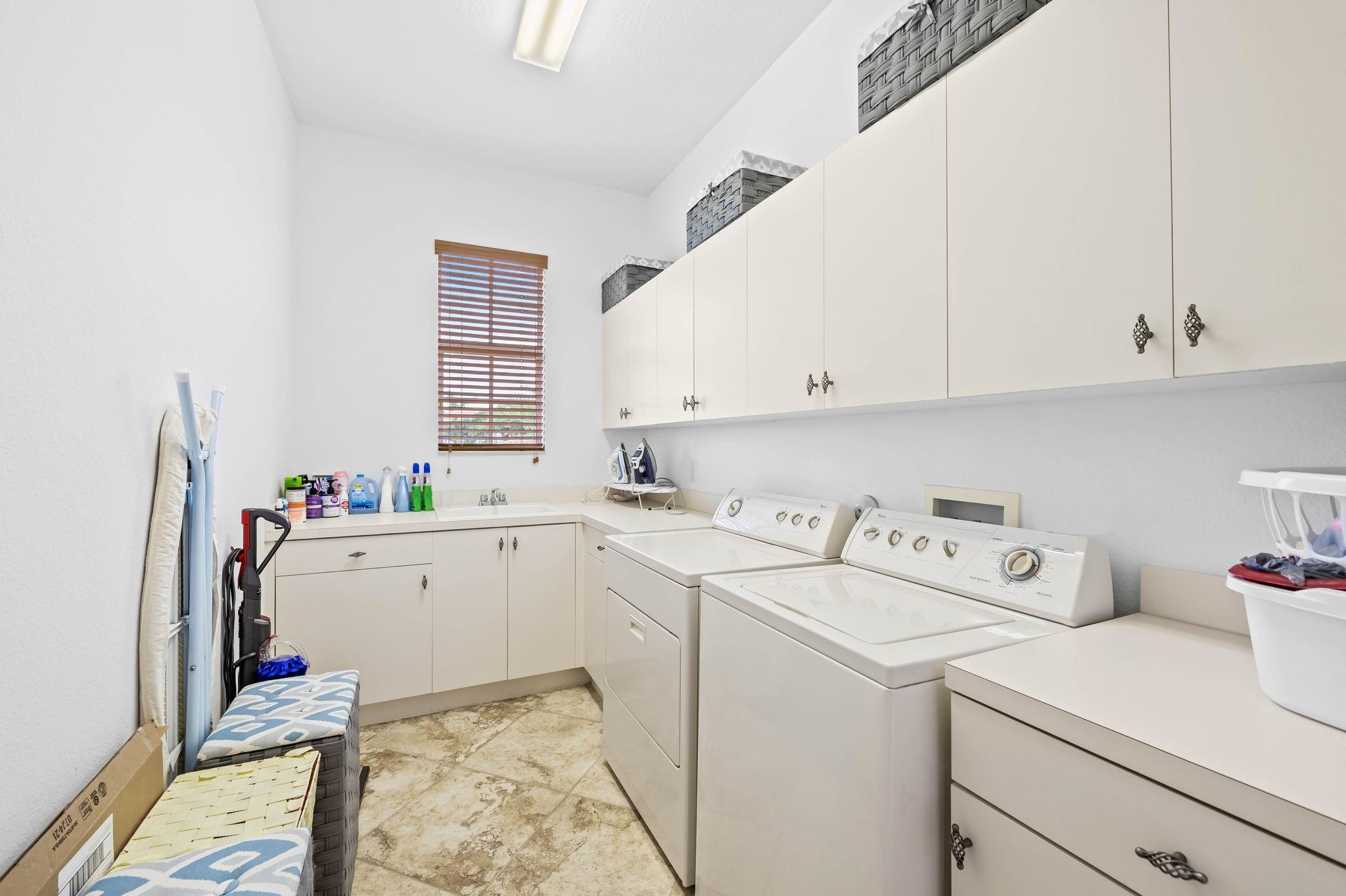 Heron Bay Northeast 173-9 - Residential