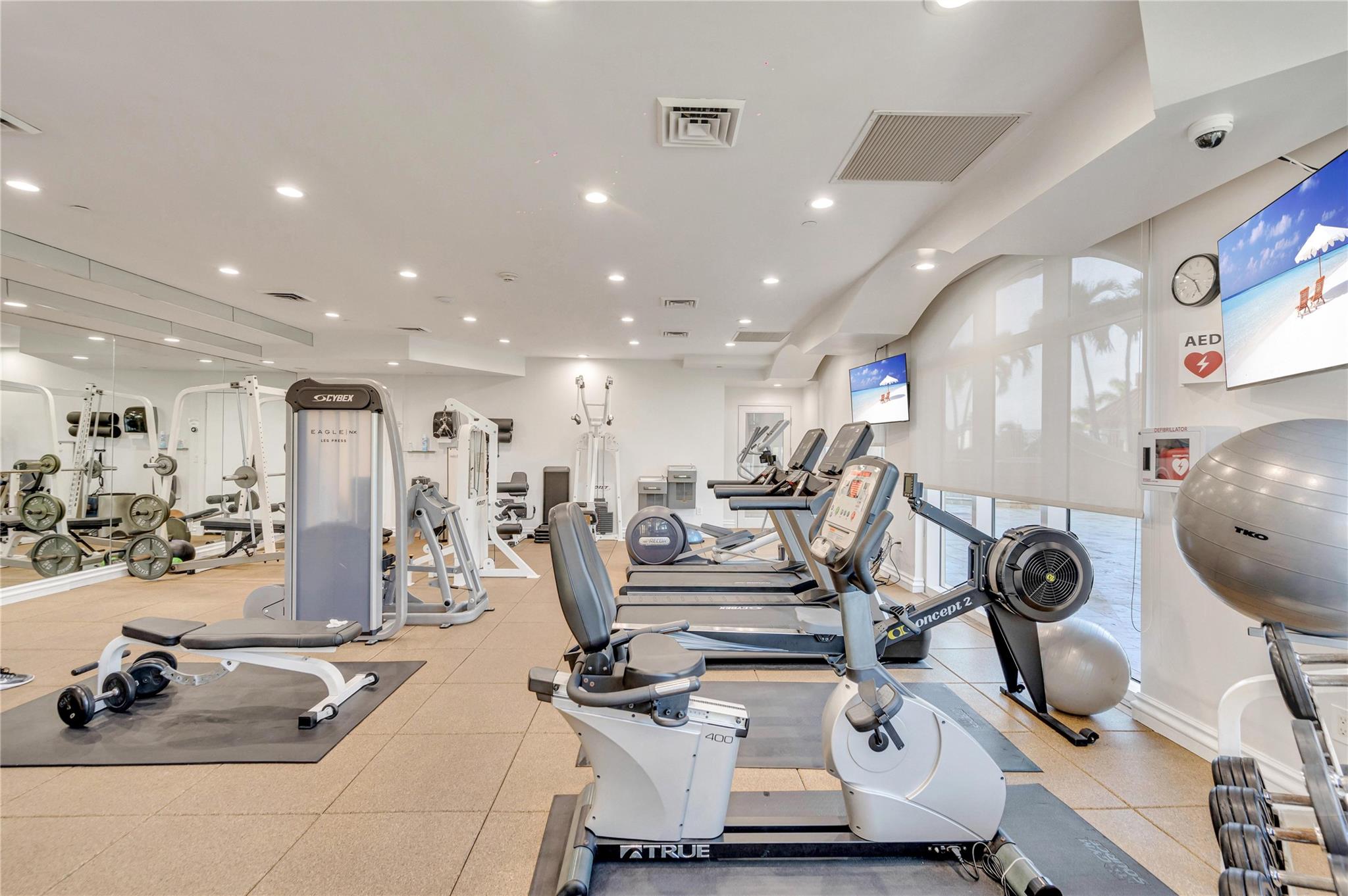 Le Club International - Residential