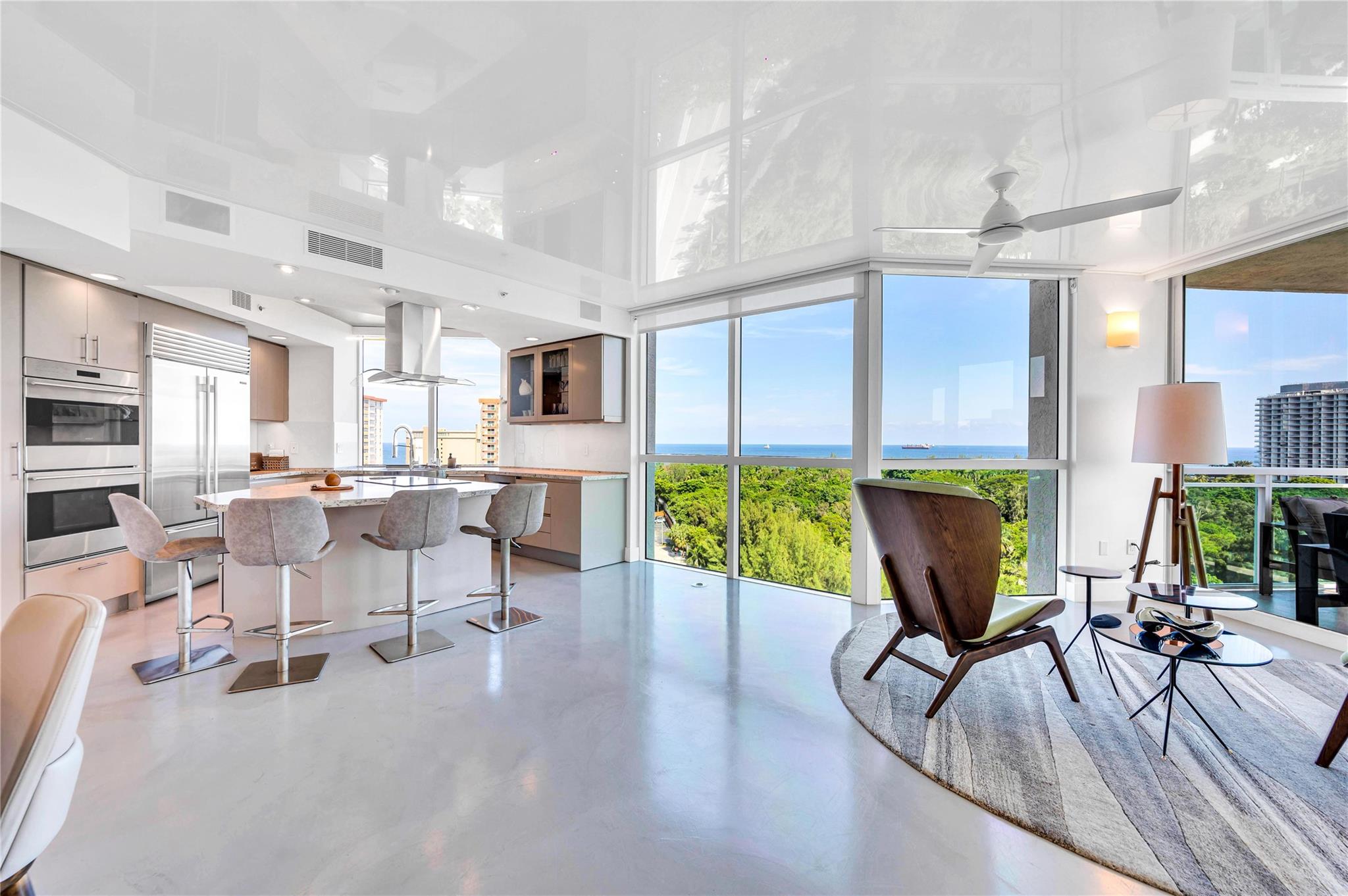 Le Club International - Residential