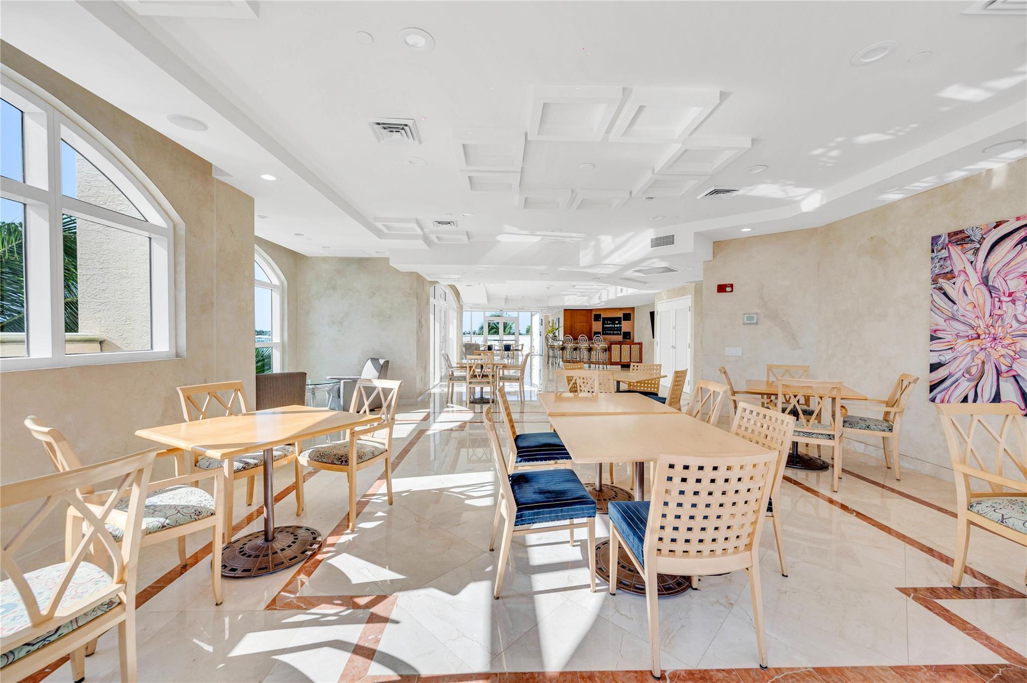 Le Club International - Residential
