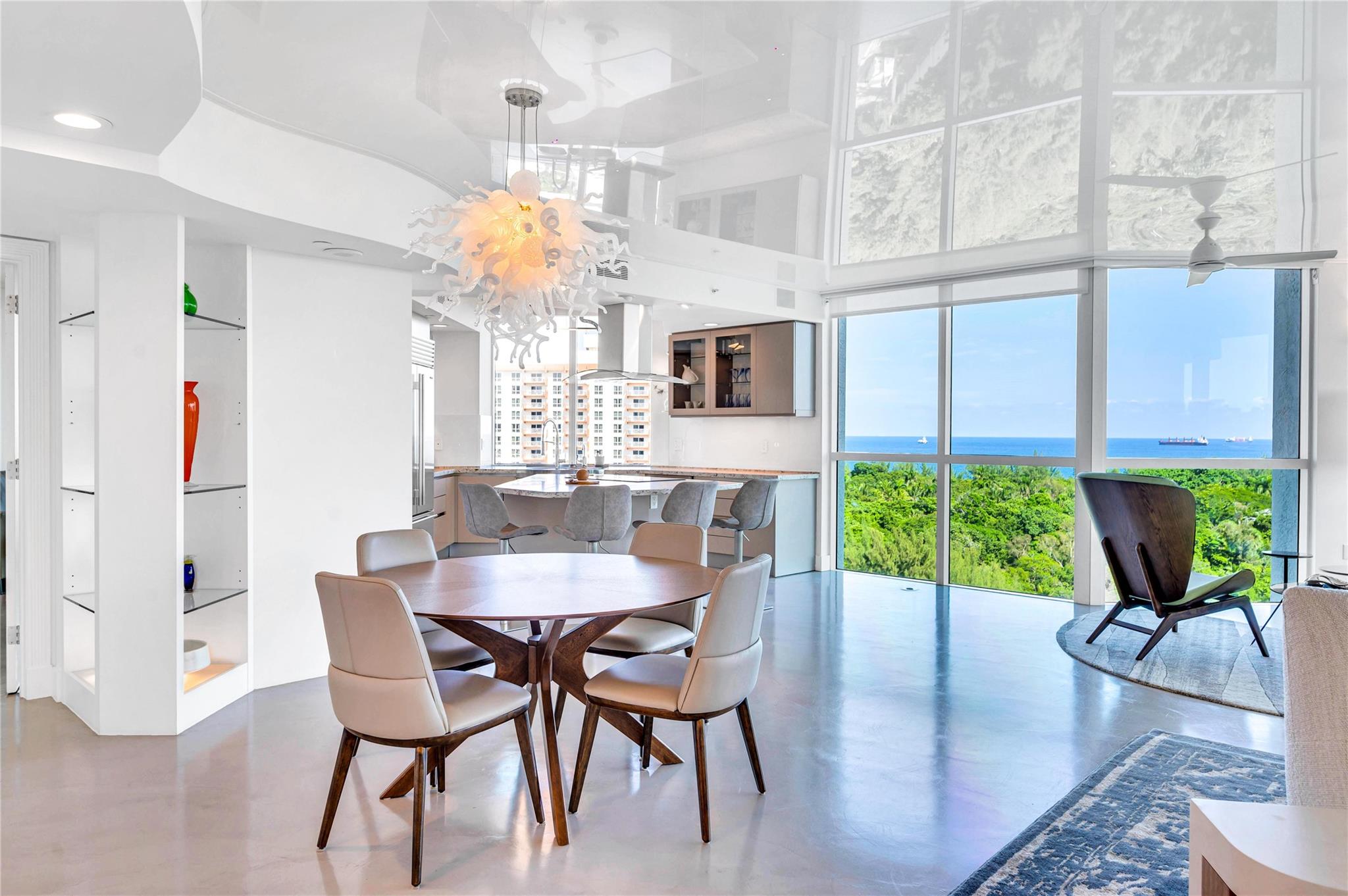 Le Club International - Residential