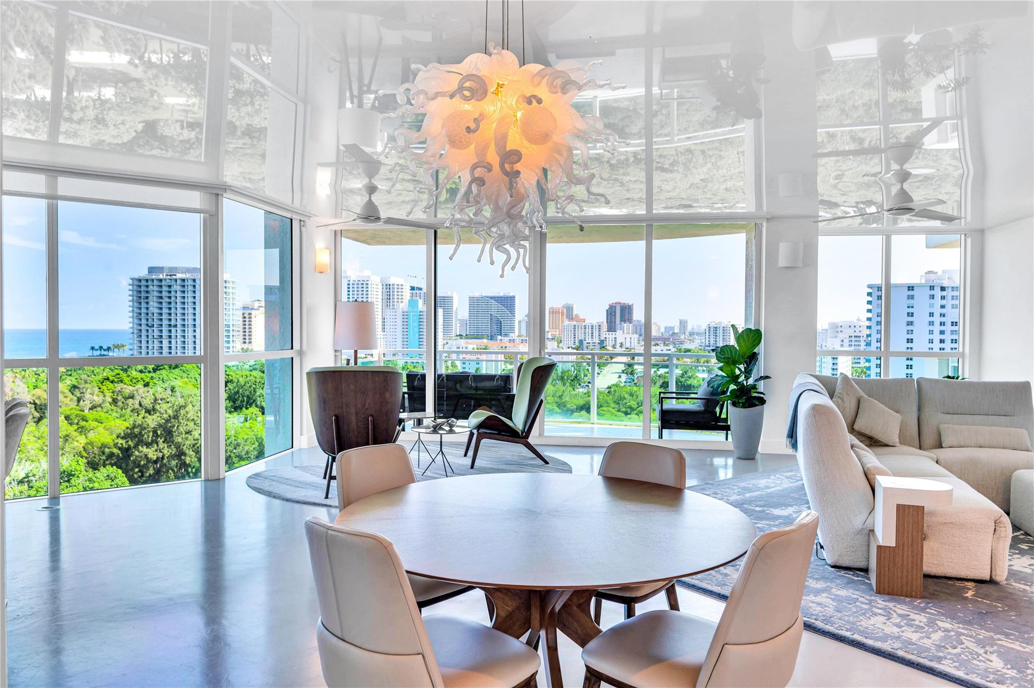 Le Club International - Residential