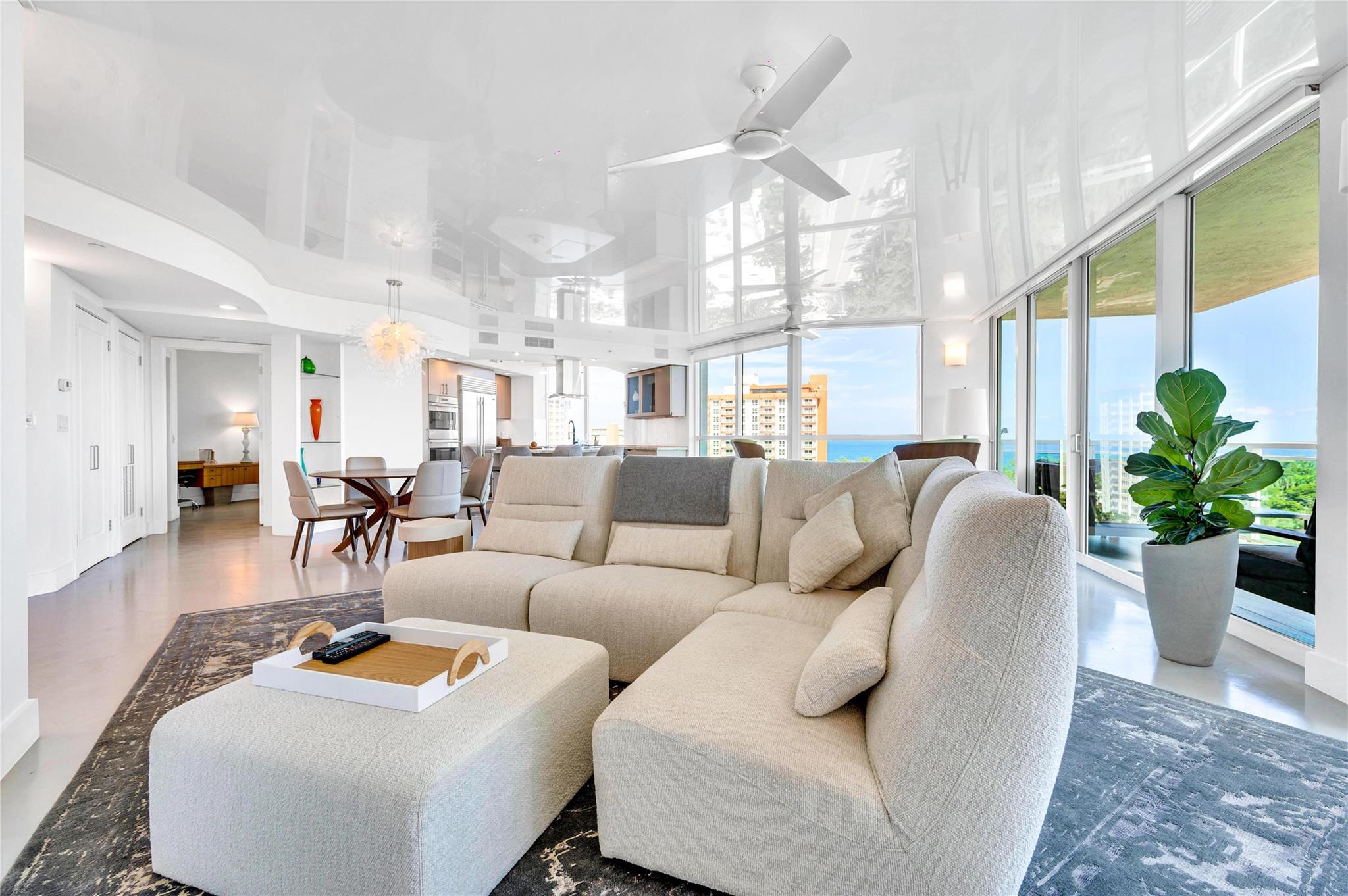 Le Club International - Residential