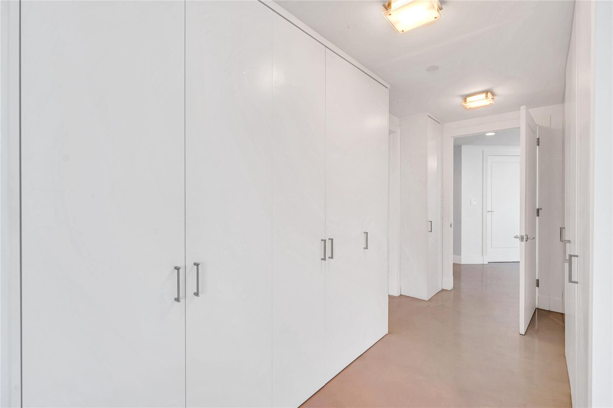Le Club International - Residential