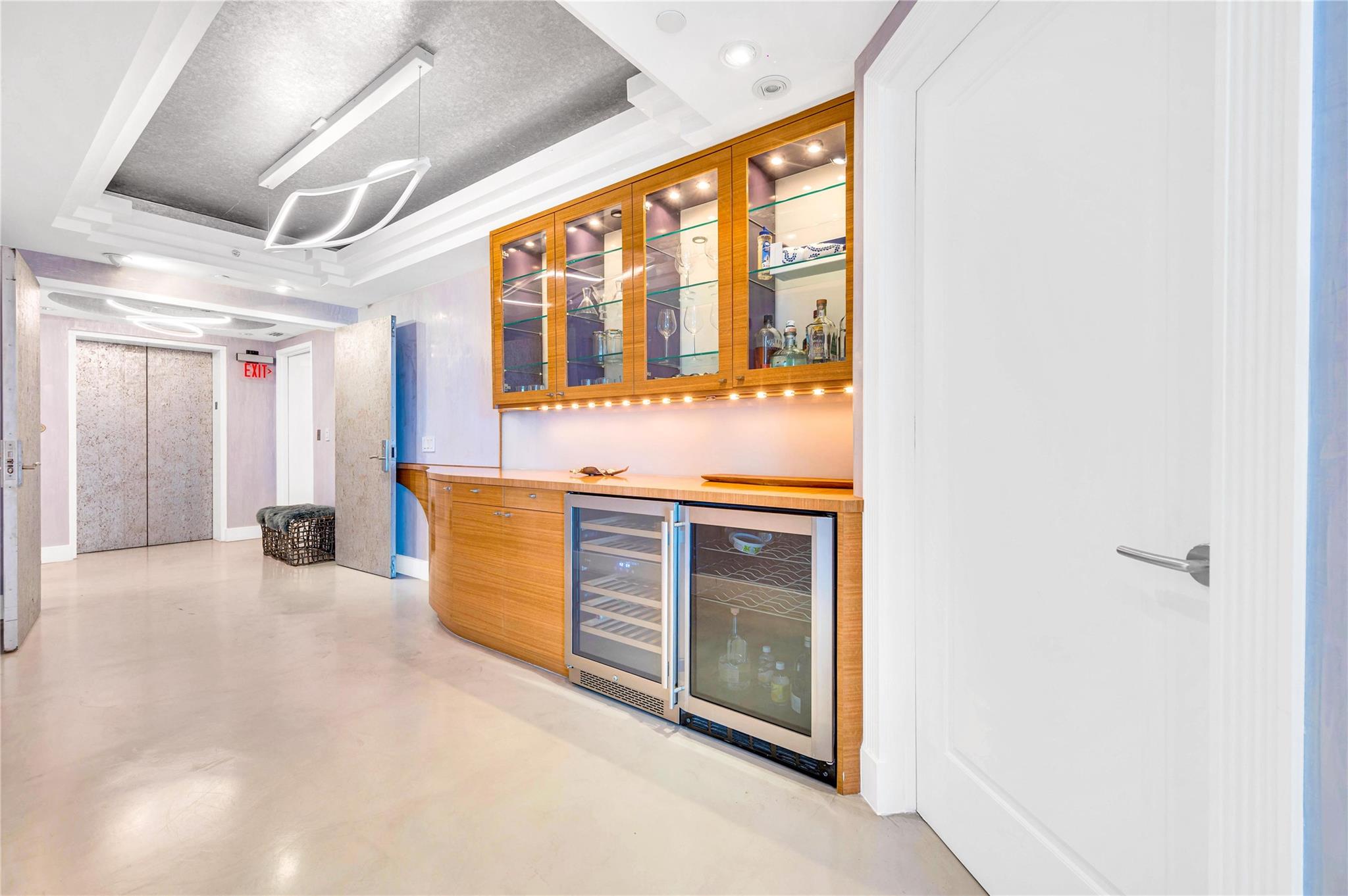 Le Club International - Residential