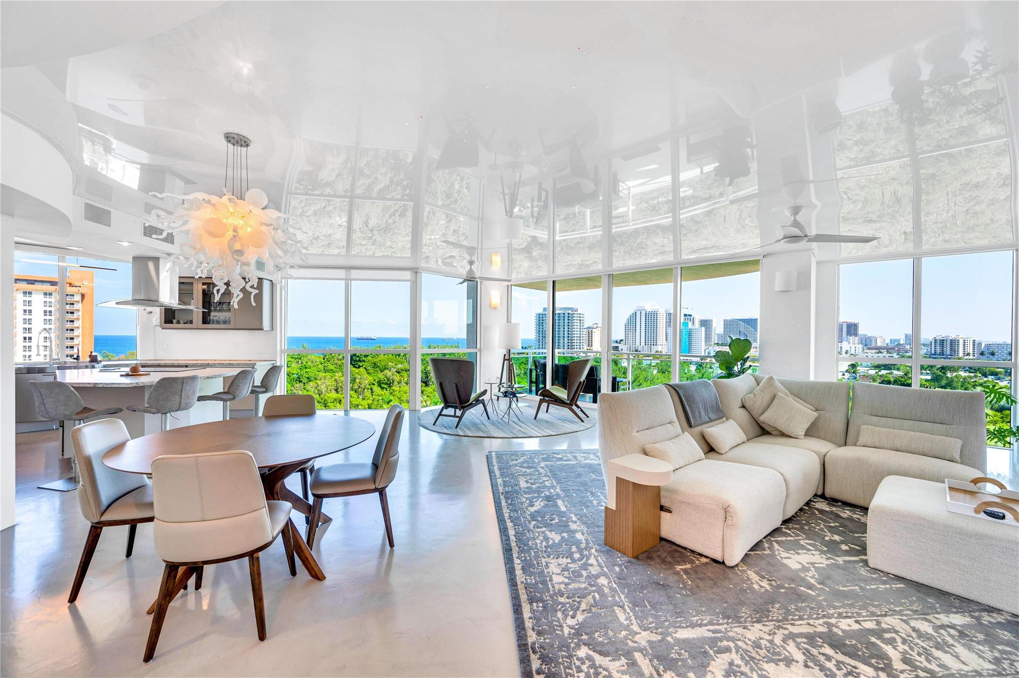 Le Club International - Residential