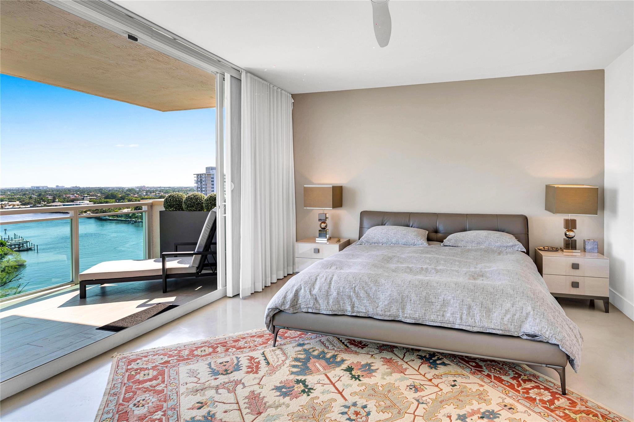 Le Club International - Residential