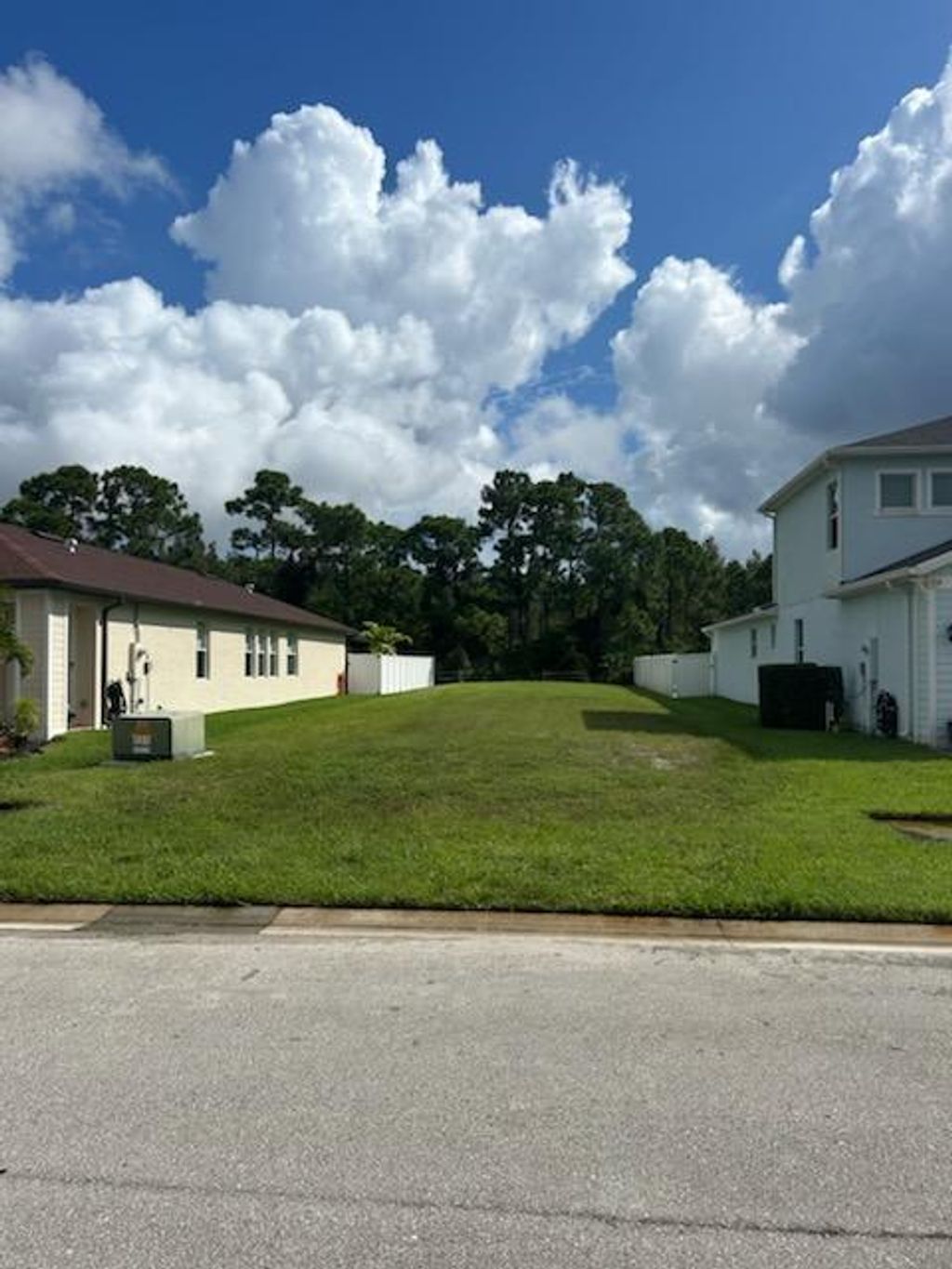 Photo of 237 SE Via Visconti, Port Saint Lucie, FL 34952 (MLS # R11020601)
