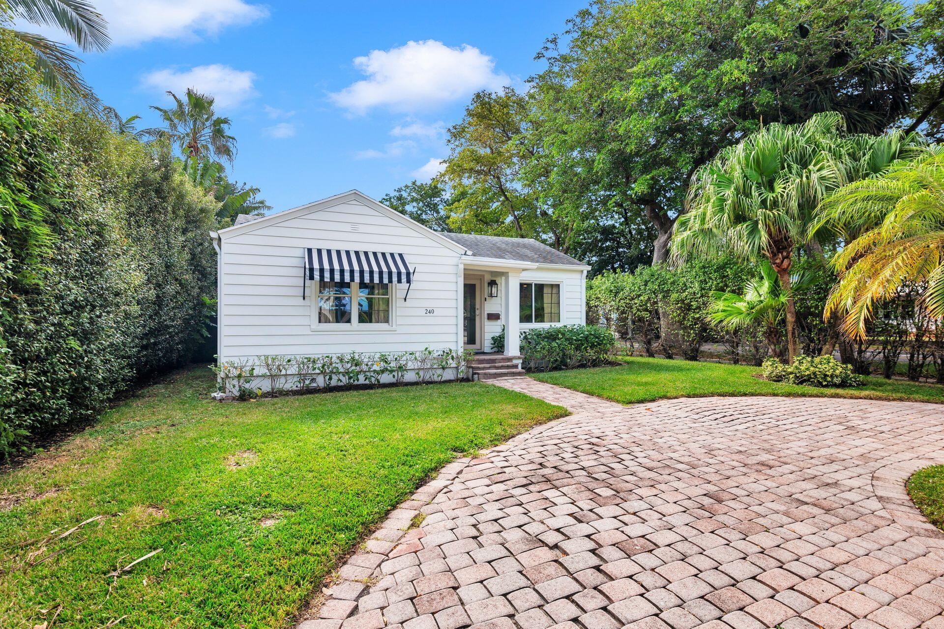 240 Almeria Road
