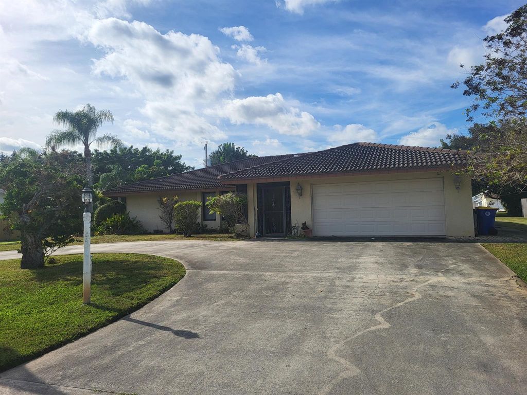 Photo of 2420 NW Everglades Boulevard, Stuart, FL 34994 (MLS # R11148775)