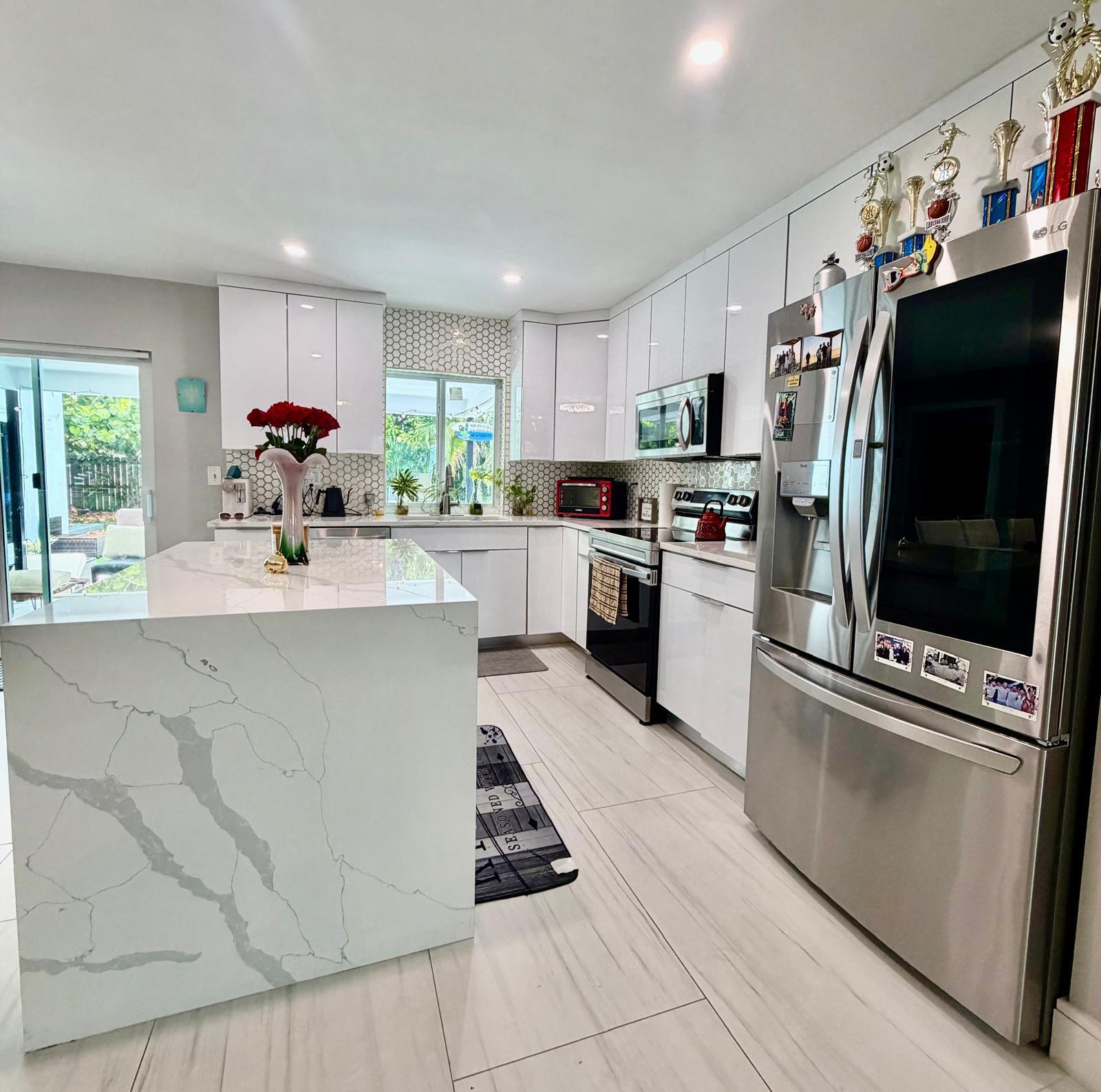 BOCA MADERA UNIT 1 - Residential