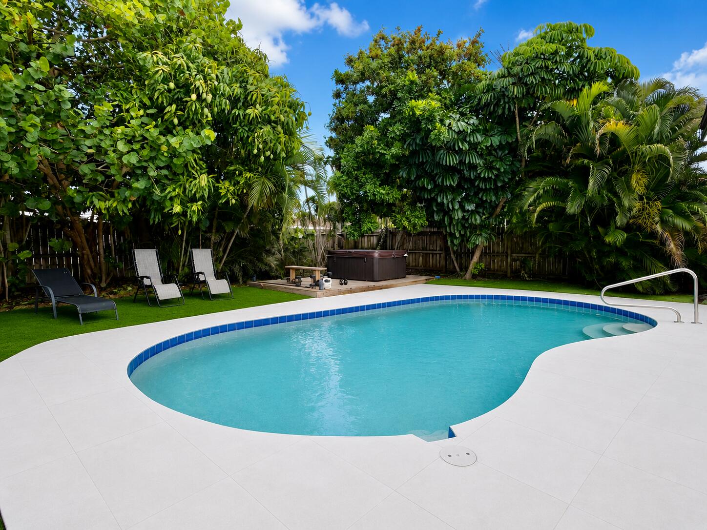 BOCA MADERA UNIT 1 - Residential
