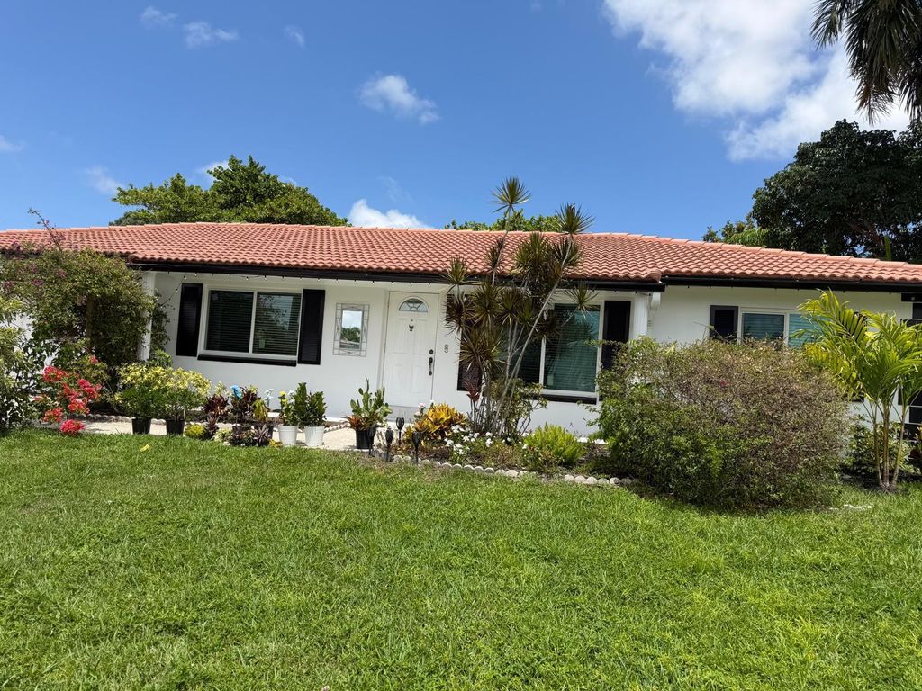 Photo of 3464 NW 26th Avenue, Boca Raton, FL 33434 (MLS # B26032999)