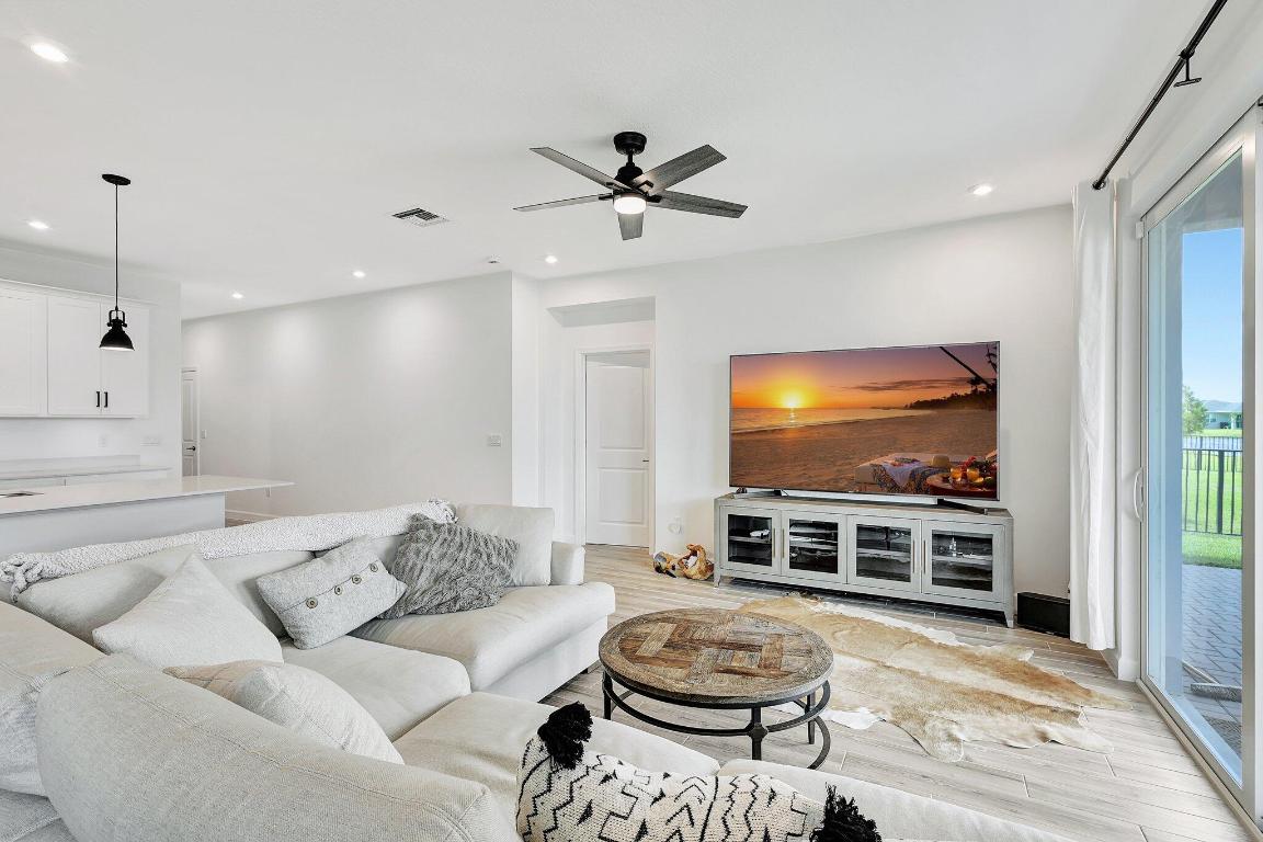 CADENCE PHASE II - Residential