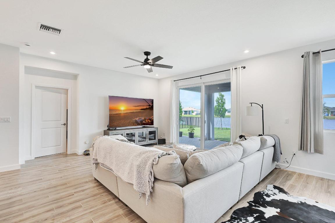 CADENCE PHASE II - Residential